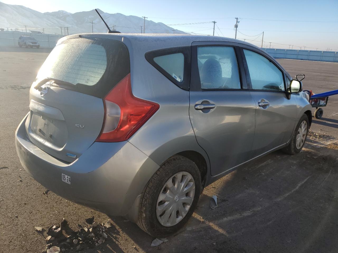 Photo 2 VIN: 3N1CE2CP5EL381912 - NISSAN VERSA 