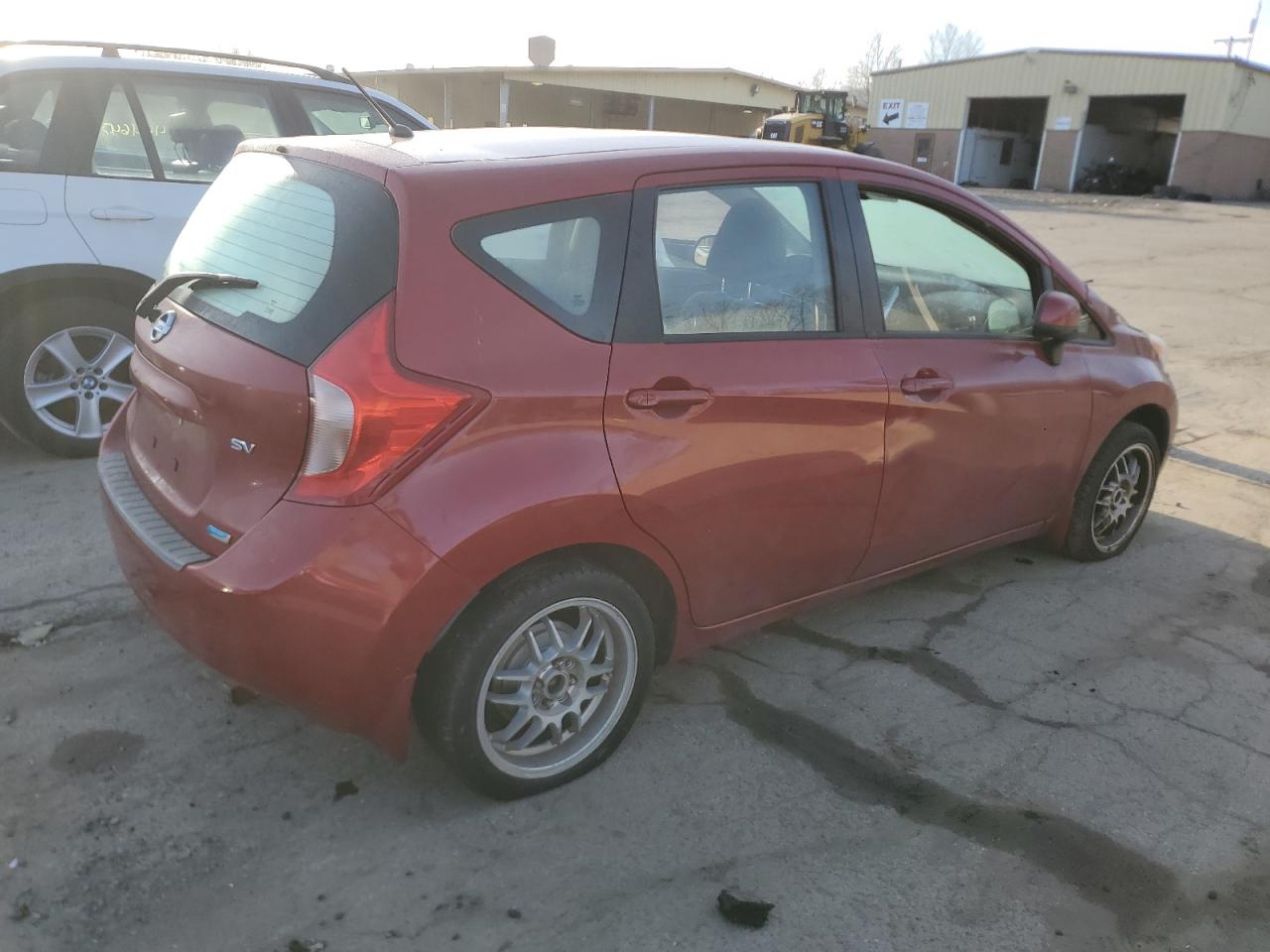 Photo 2 VIN: 3N1CE2CP5EL395356 - NISSAN VERSA 