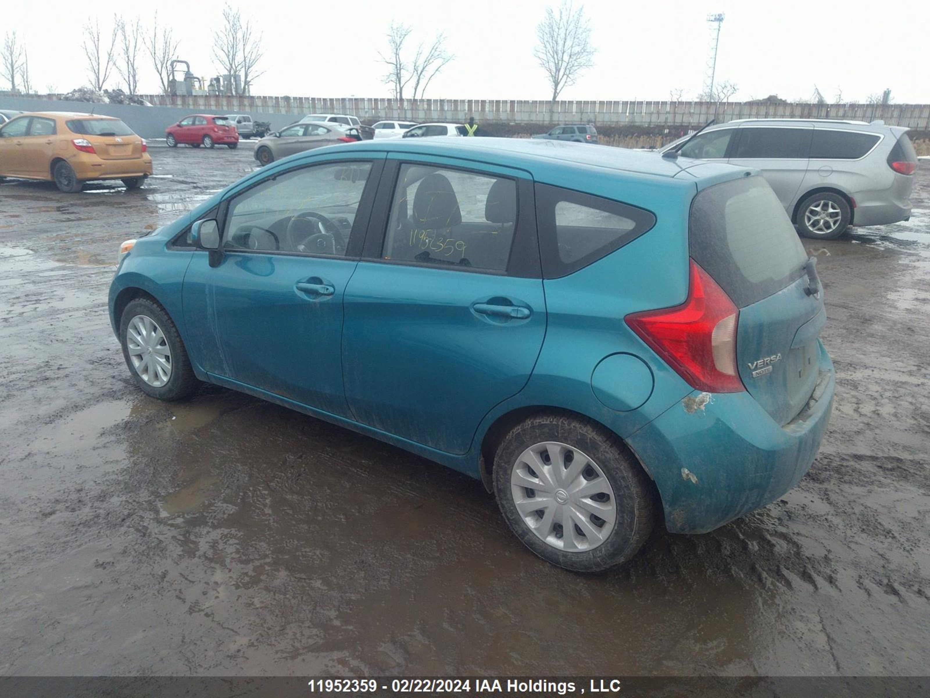 Photo 2 VIN: 3N1CE2CP5EL405514 - NISSAN VERSA 