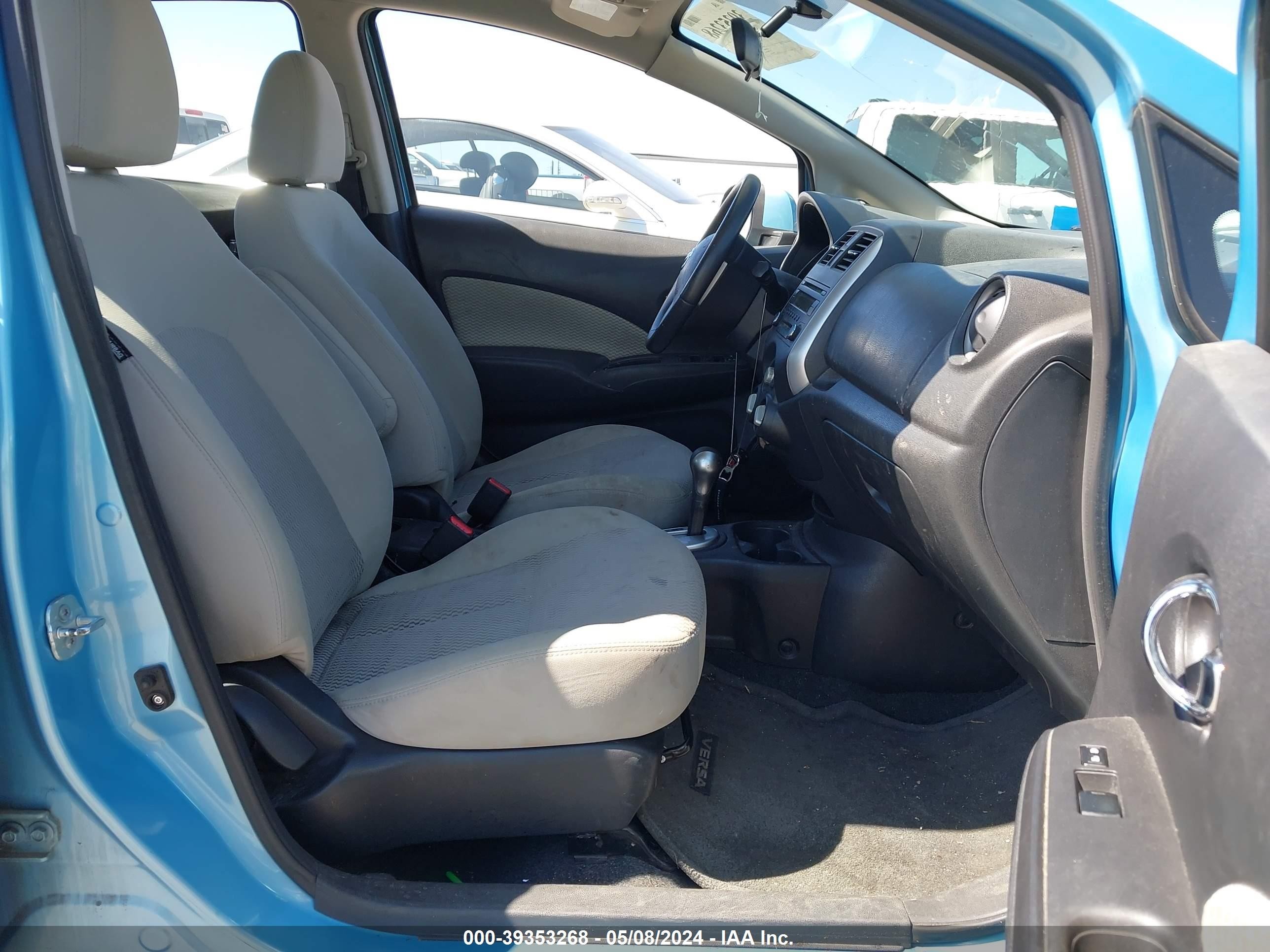 Photo 4 VIN: 3N1CE2CP5EL413483 - NISSAN VERSA 