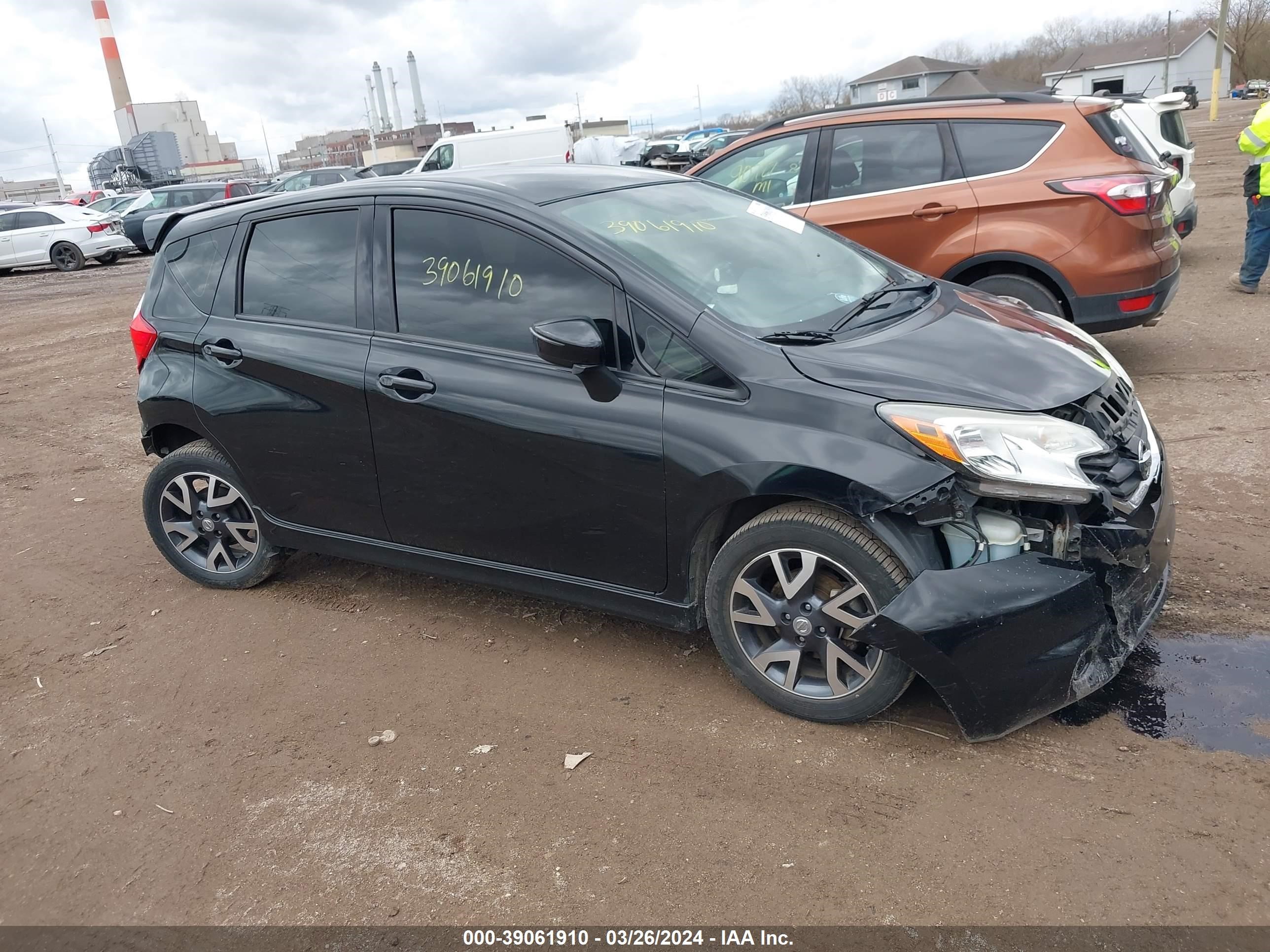 Photo 0 VIN: 3N1CE2CP5FL412772 - NISSAN VERSA 