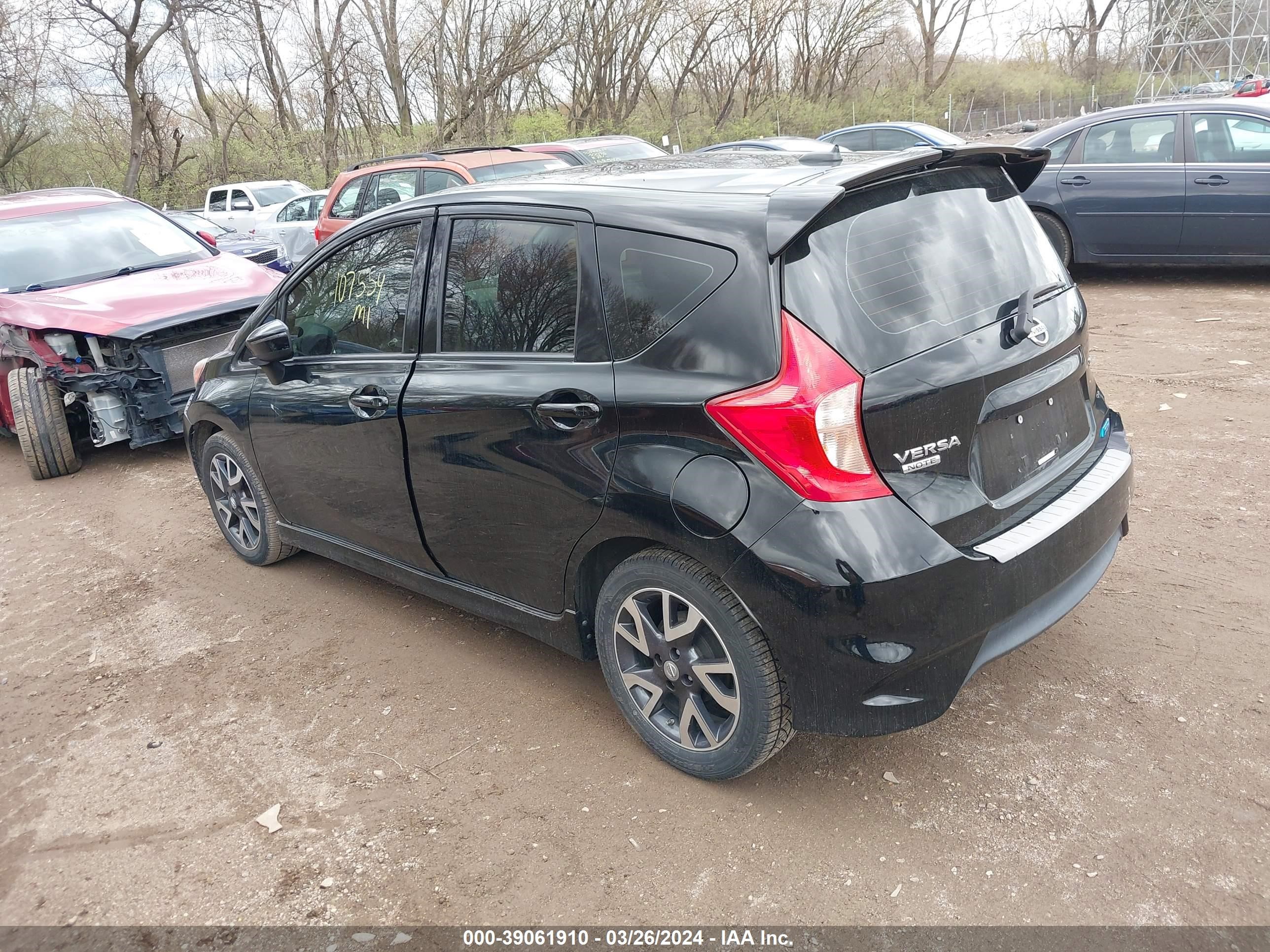 Photo 2 VIN: 3N1CE2CP5FL412772 - NISSAN VERSA 