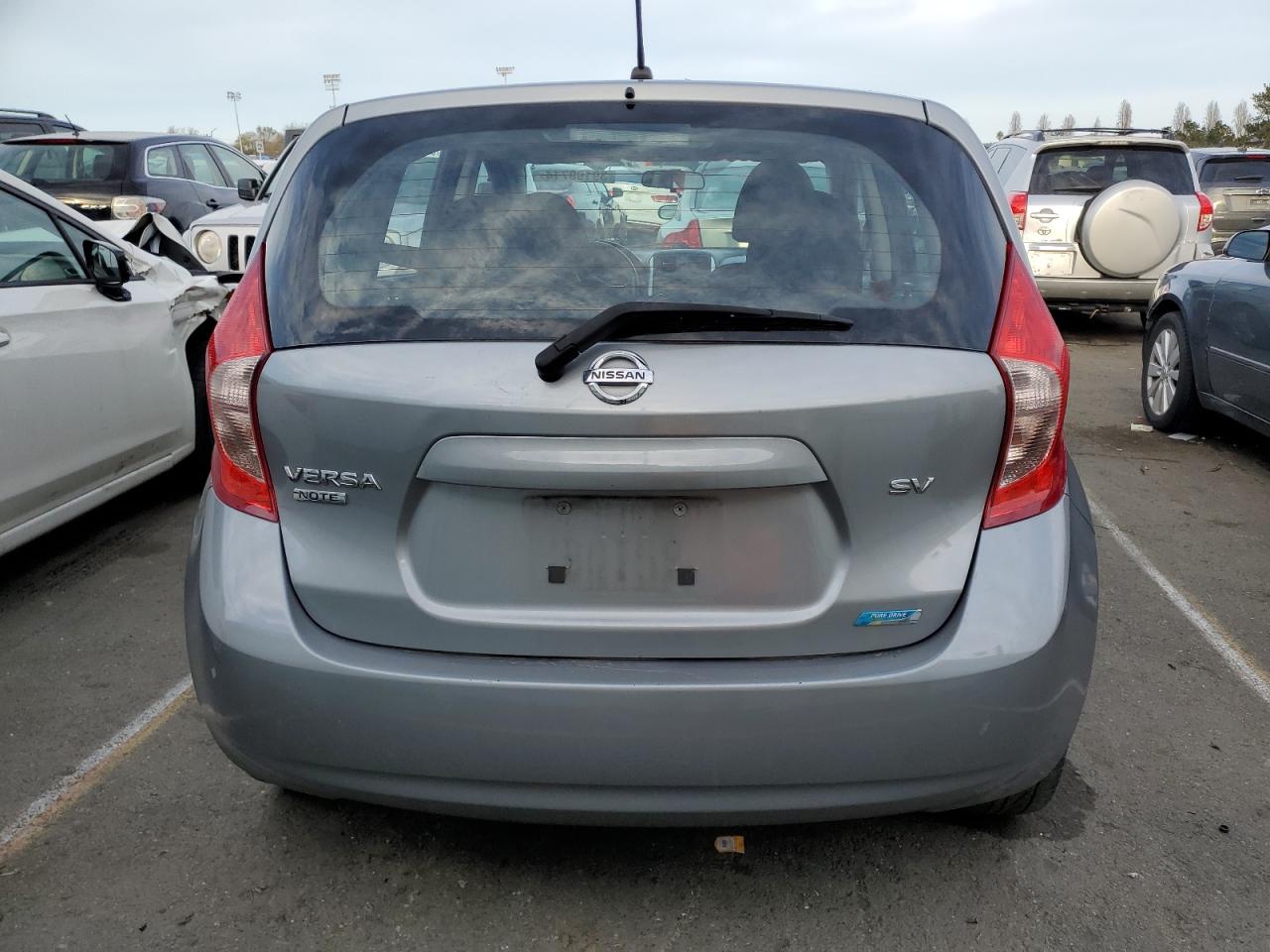 Photo 5 VIN: 3N1CE2CP6EL356016 - NISSAN VERSA 