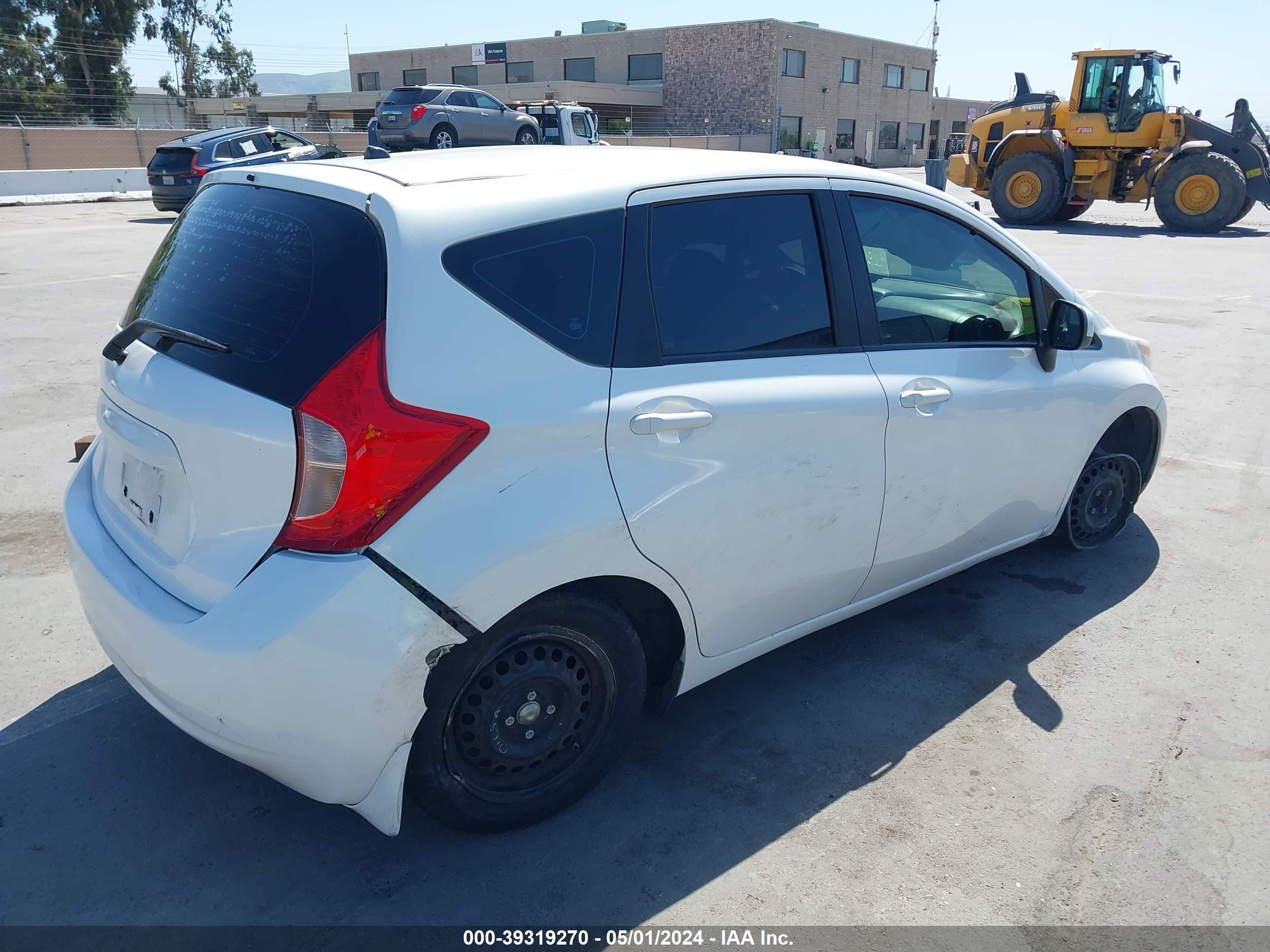 Photo 3 VIN: 3N1CE2CP6EL368666 - NISSAN VERSA 