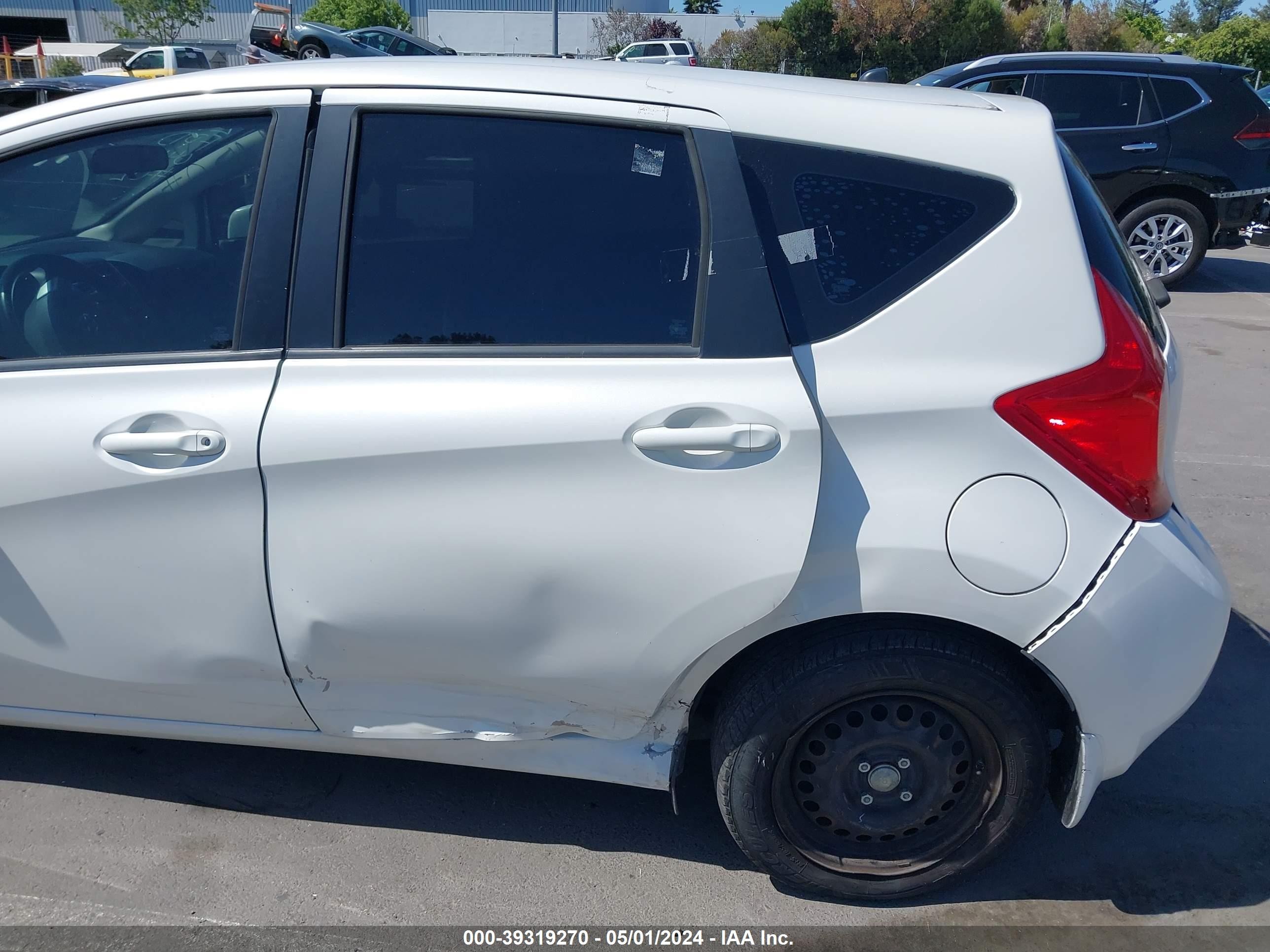 Photo 5 VIN: 3N1CE2CP6EL368666 - NISSAN VERSA 