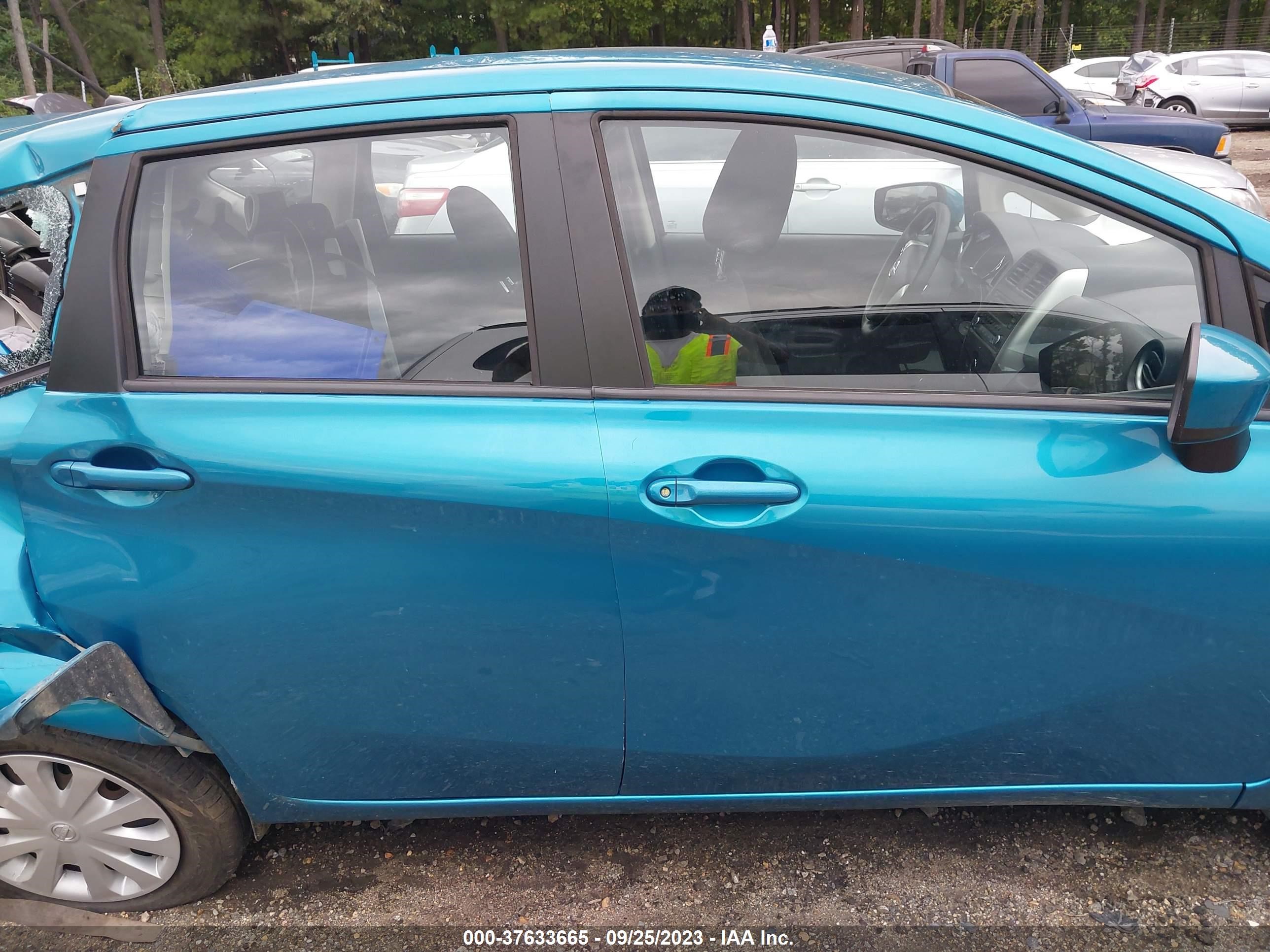 Photo 12 VIN: 3N1CE2CP6FL447059 - NISSAN VERSA 