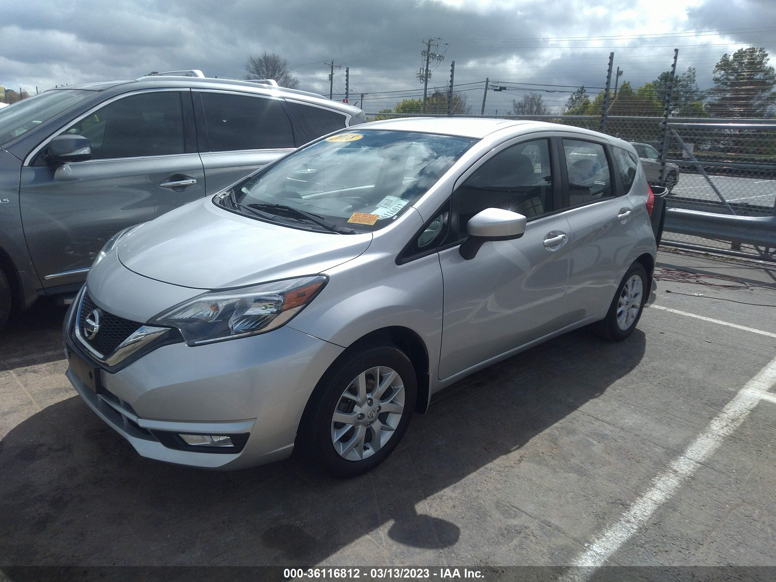 Photo 1 VIN: 3N1CE2CP6JL353272 - NISSAN VERSA 