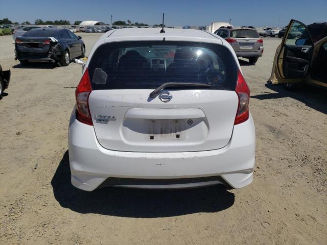 Photo 5 VIN: 3N1CE2CP6JL366037 - NISSAN VERSA 