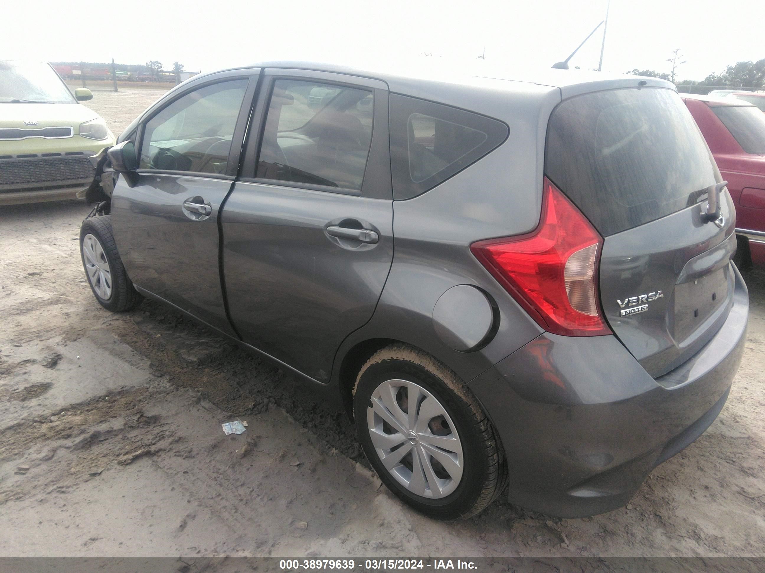 Photo 2 VIN: 3N1CE2CP6KL358876 - NISSAN VERSA 