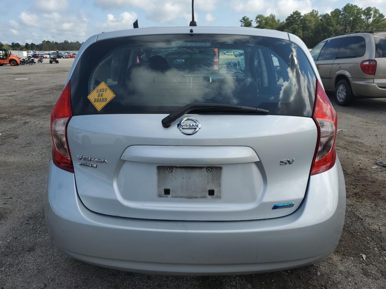 Photo 5 VIN: 3N1CE2CP7EL391325 - NISSAN VERSA 