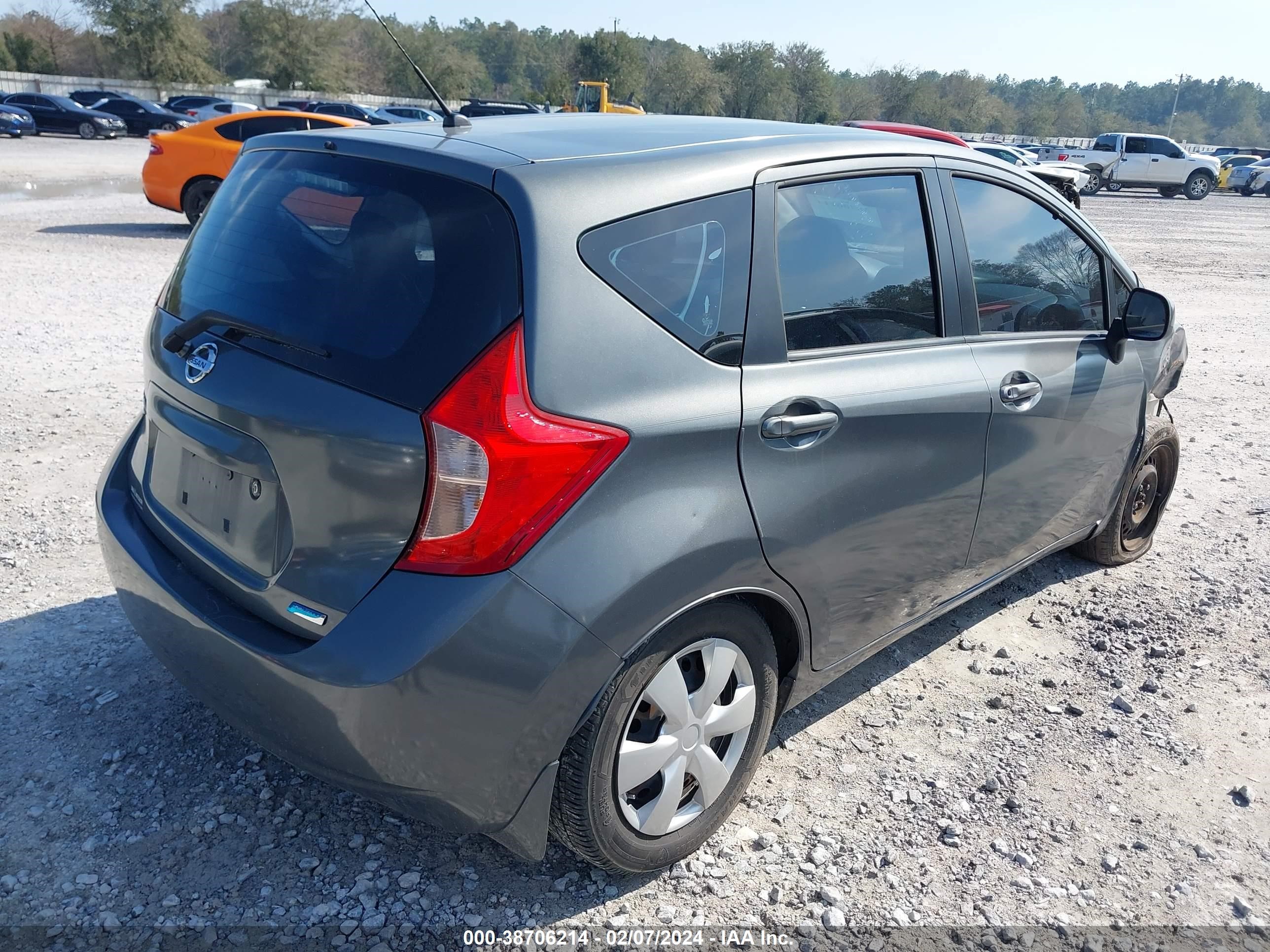 Photo 3 VIN: 3N1CE2CP7EL407734 - NISSAN VERSA 