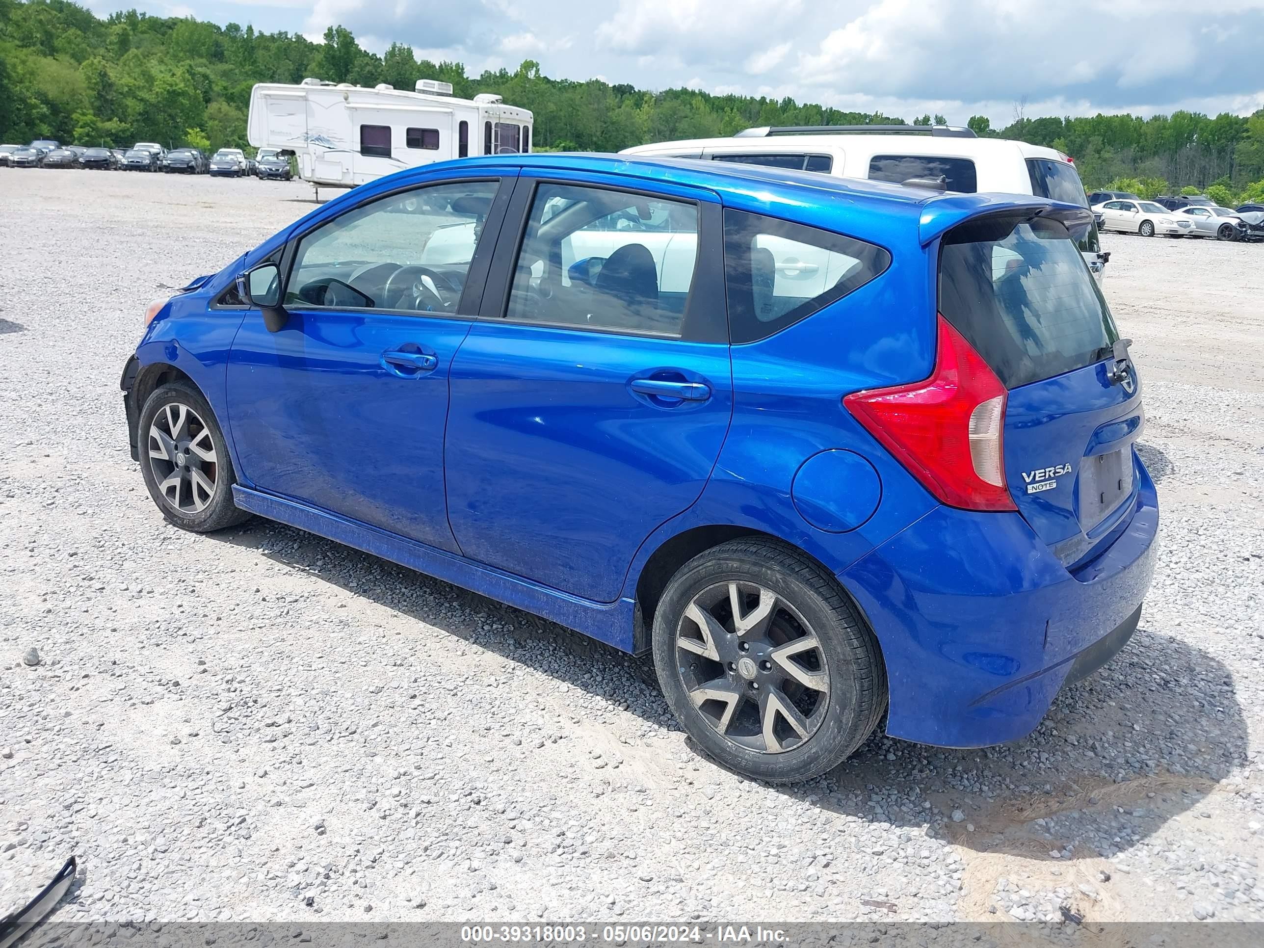 Photo 2 VIN: 3N1CE2CP7FL397563 - NISSAN VERSA 