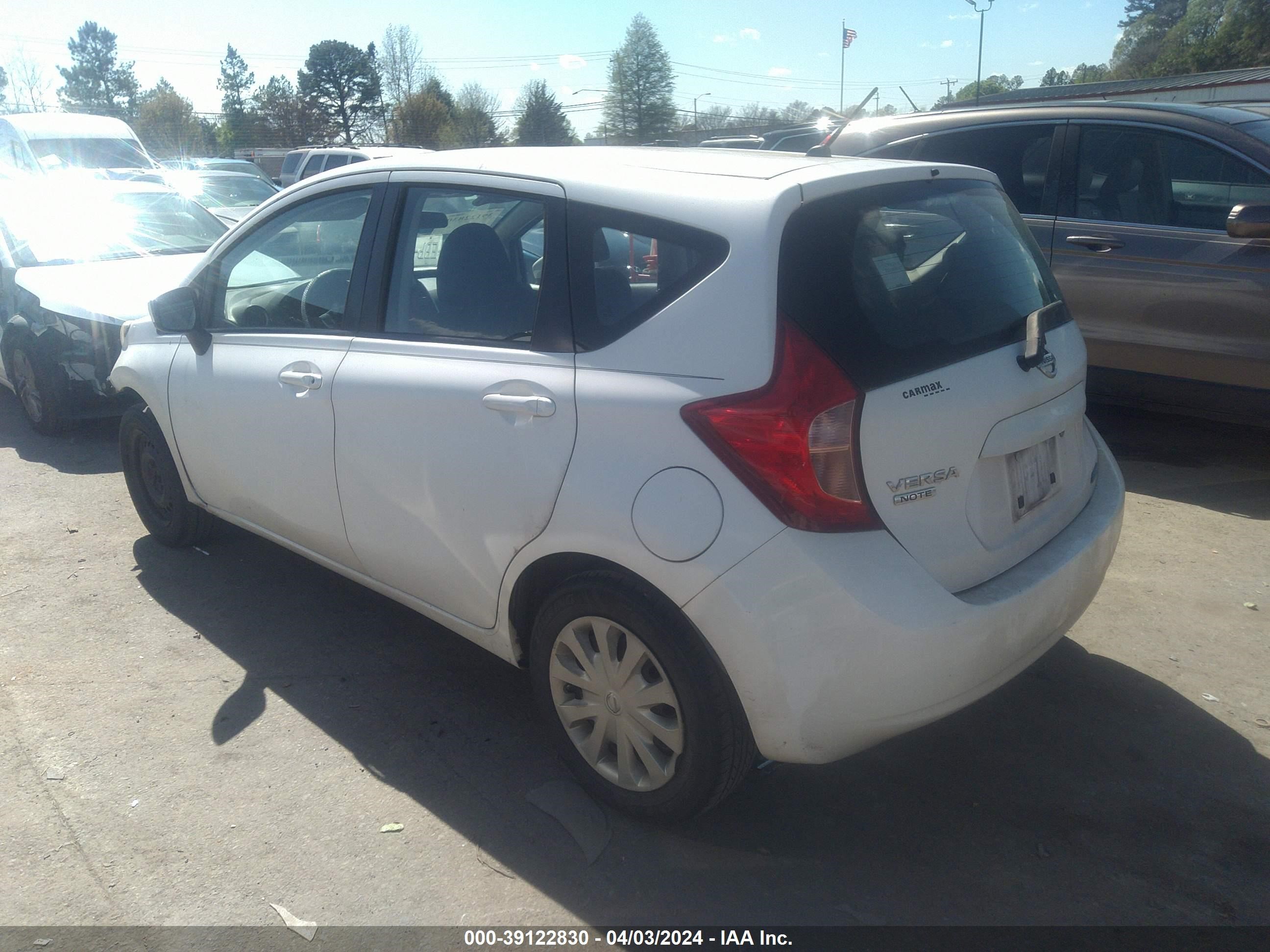 Photo 2 VIN: 3N1CE2CP7FL446146 - NISSAN VERSA 