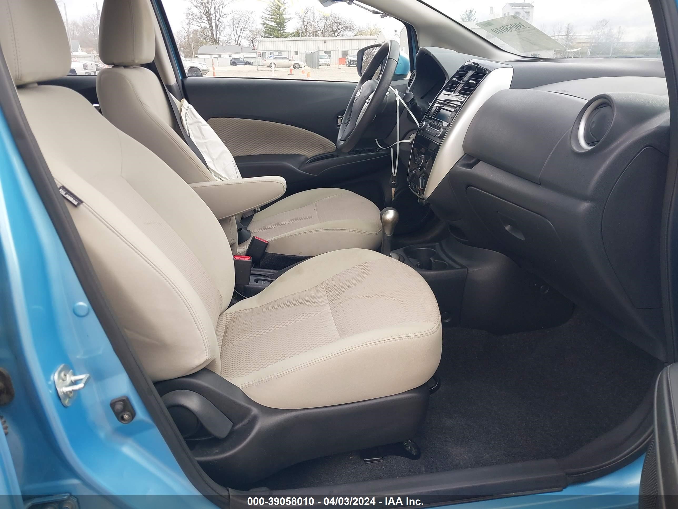 Photo 4 VIN: 3N1CE2CP8FL350333 - NISSAN VERSA 