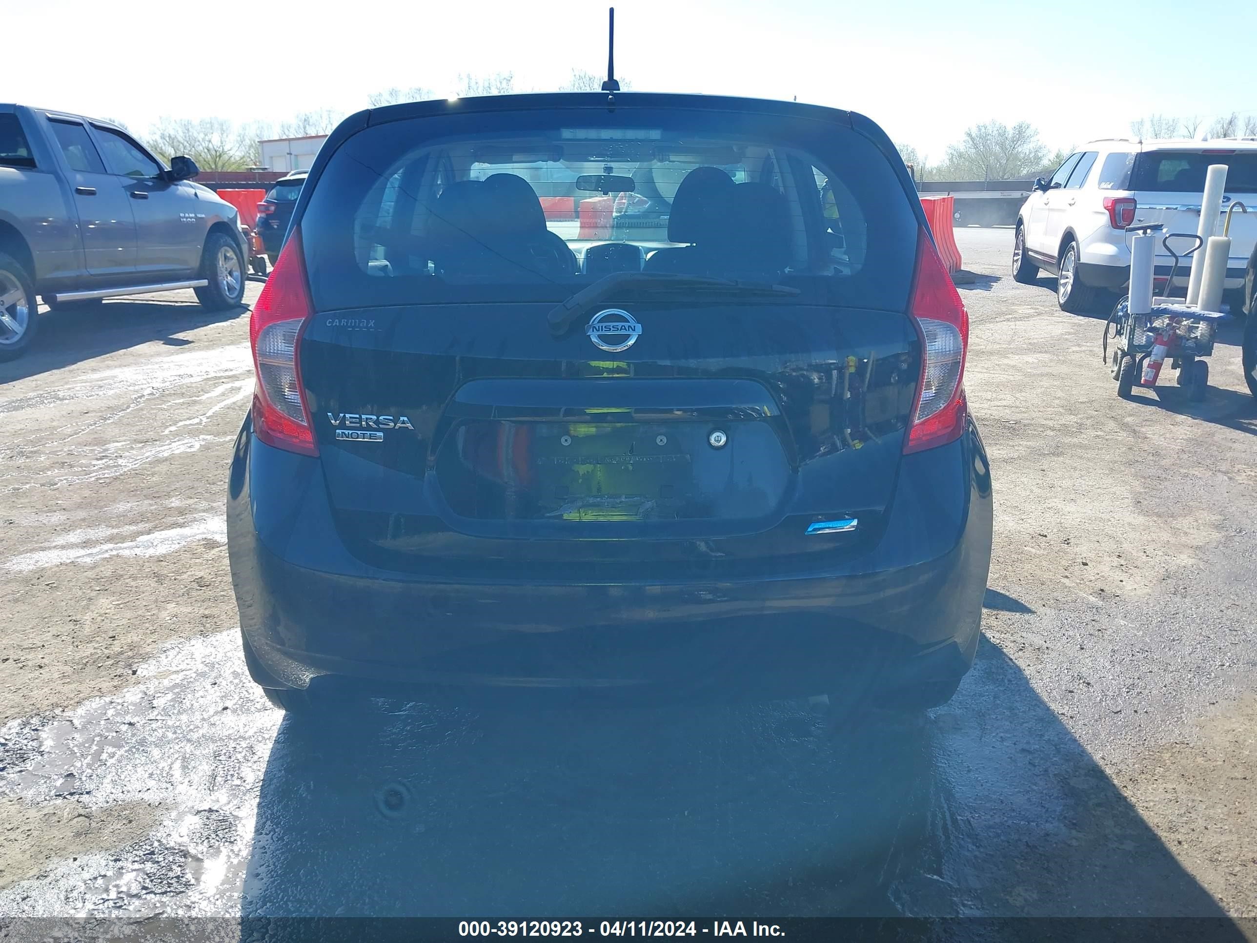 Photo 15 VIN: 3N1CE2CP8FL415567 - NISSAN VERSA 