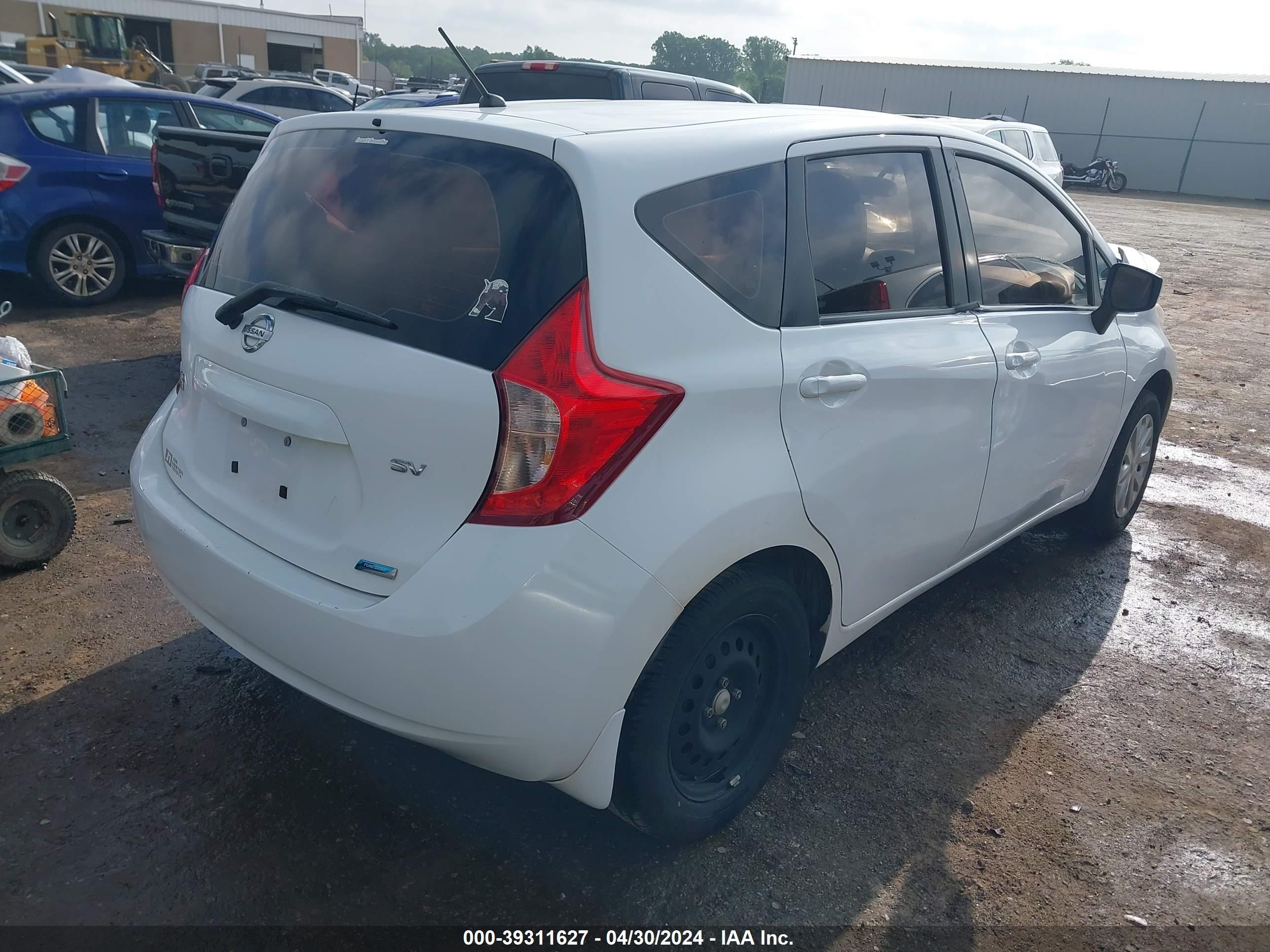 Photo 3 VIN: 3N1CE2CP8FL438914 - NISSAN VERSA 