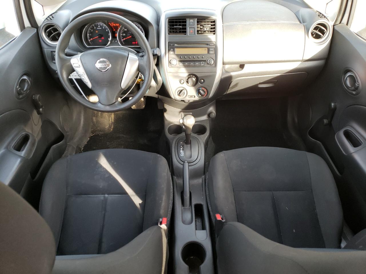 Photo 7 VIN: 3N1CE2CP8JL355282 - NISSAN VERSA 