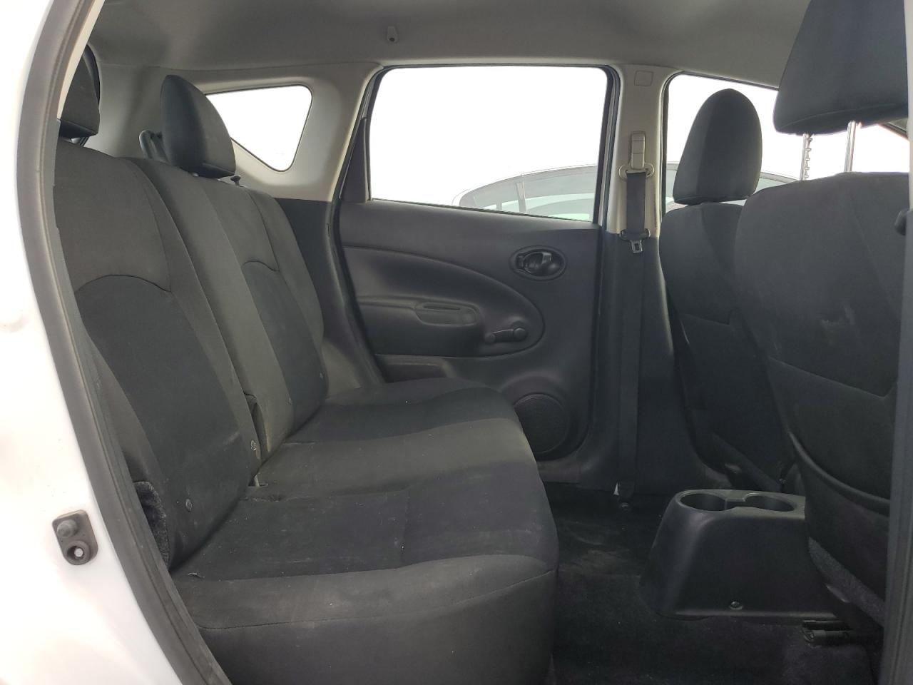 Photo 9 VIN: 3N1CE2CP8JL355282 - NISSAN VERSA 