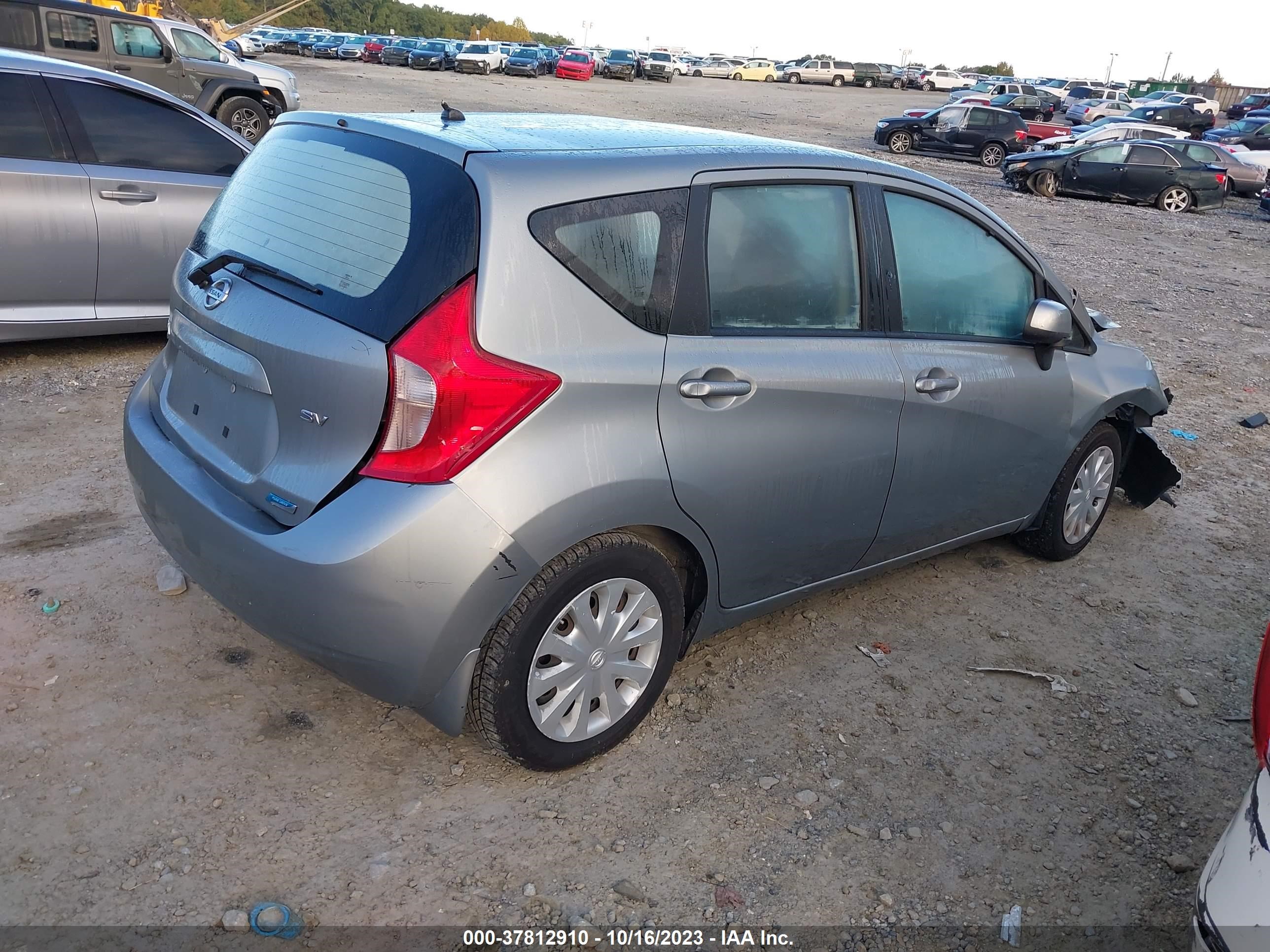 Photo 3 VIN: 3N1CE2CP9EL408822 - NISSAN VERSA 