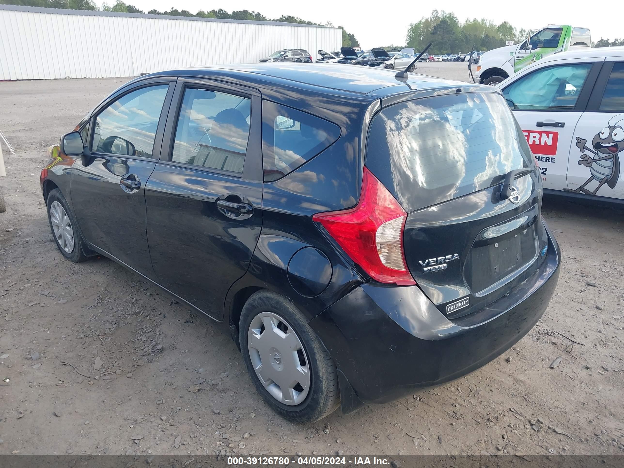 Photo 2 VIN: 3N1CE2CP9EL417911 - NISSAN VERSA 