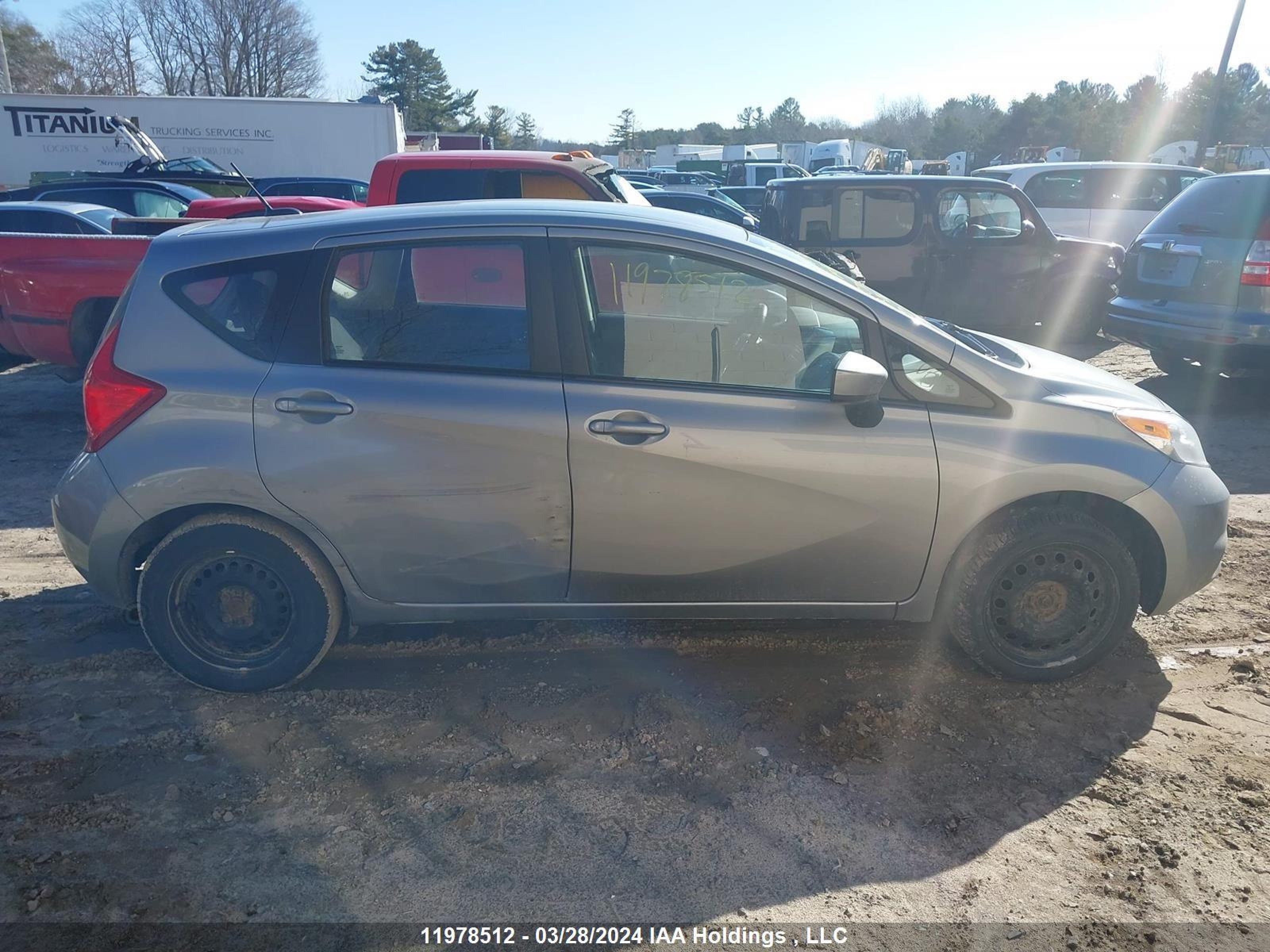 Photo 12 VIN: 3N1CE2CP9FL427355 - NISSAN VERSA 