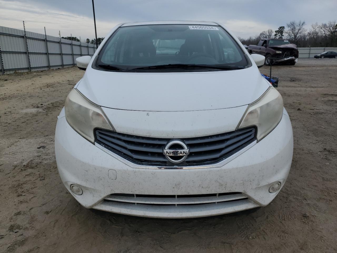 Photo 4 VIN: 3N1CE2CP9FL440882 - NISSAN VERSA 