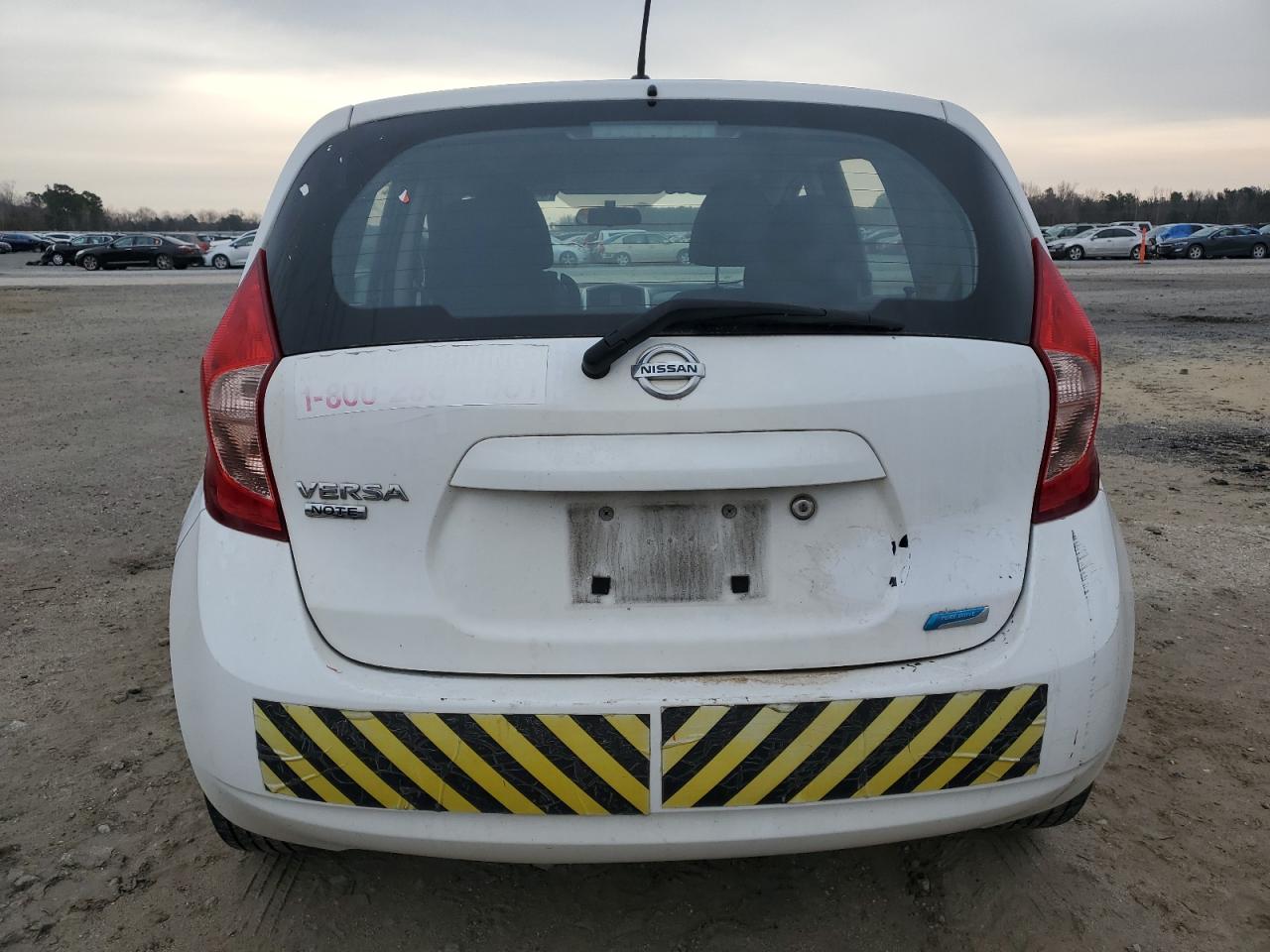 Photo 5 VIN: 3N1CE2CP9FL440882 - NISSAN VERSA 