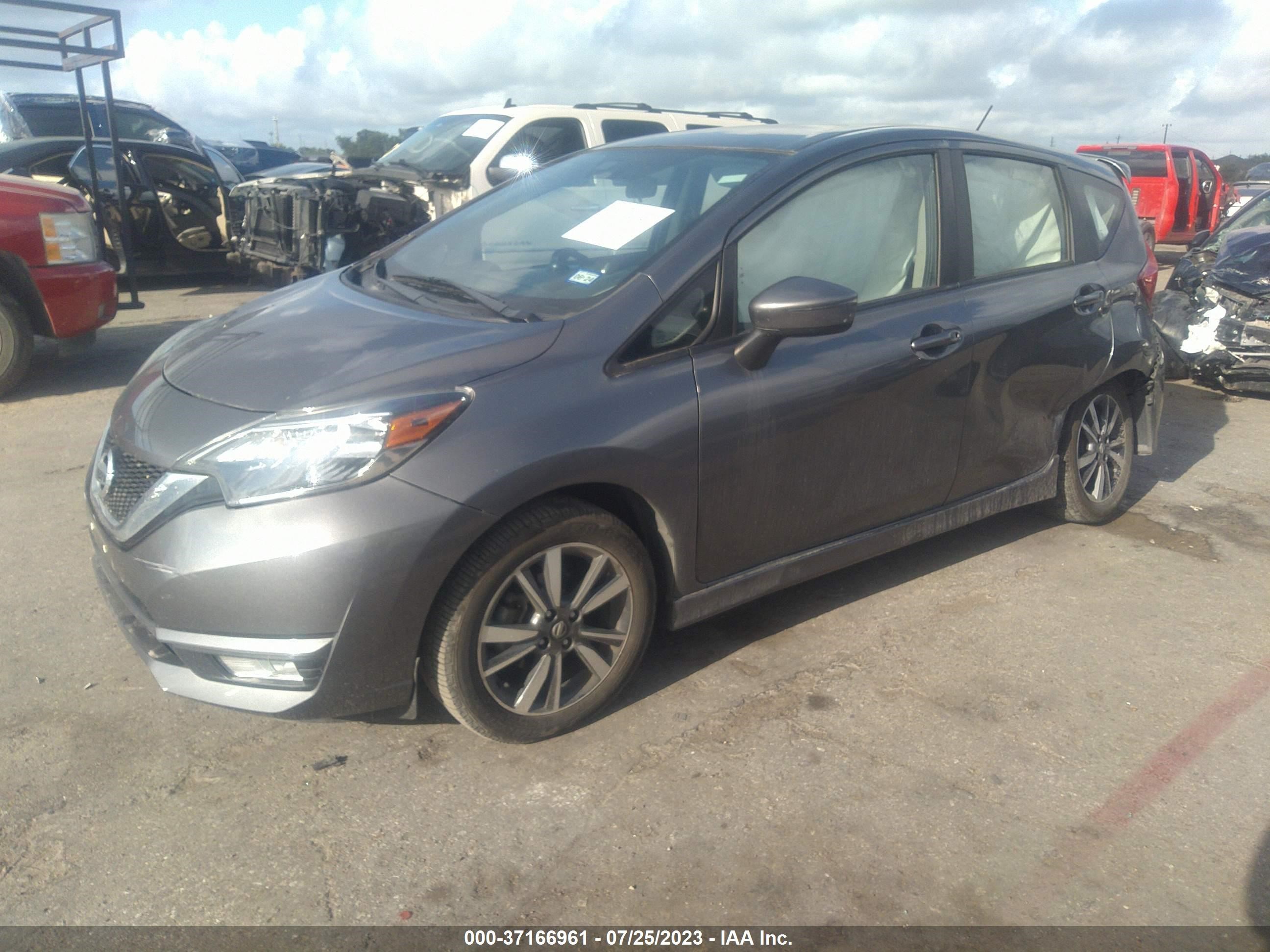 Photo 1 VIN: 3N1CE2CP9JL354545 - NISSAN VERSA 