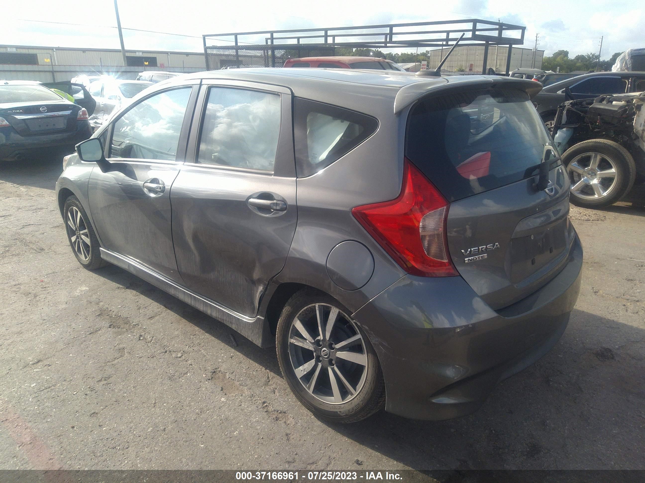 Photo 2 VIN: 3N1CE2CP9JL354545 - NISSAN VERSA 