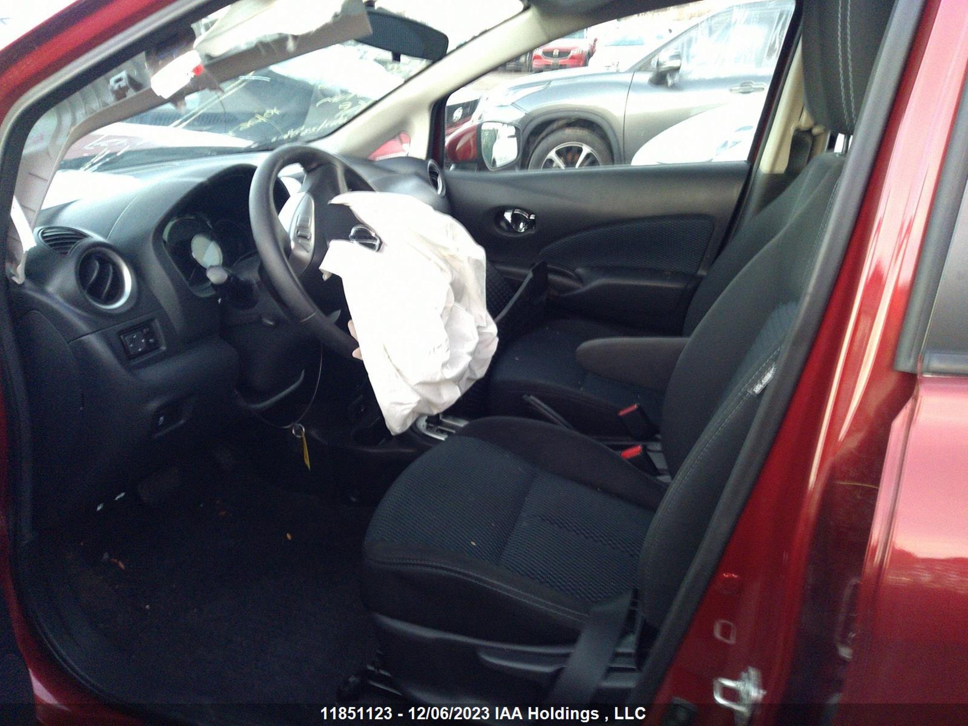 Photo 4 VIN: 3N1CE2CP9KL364106 - NISSAN VERSA 