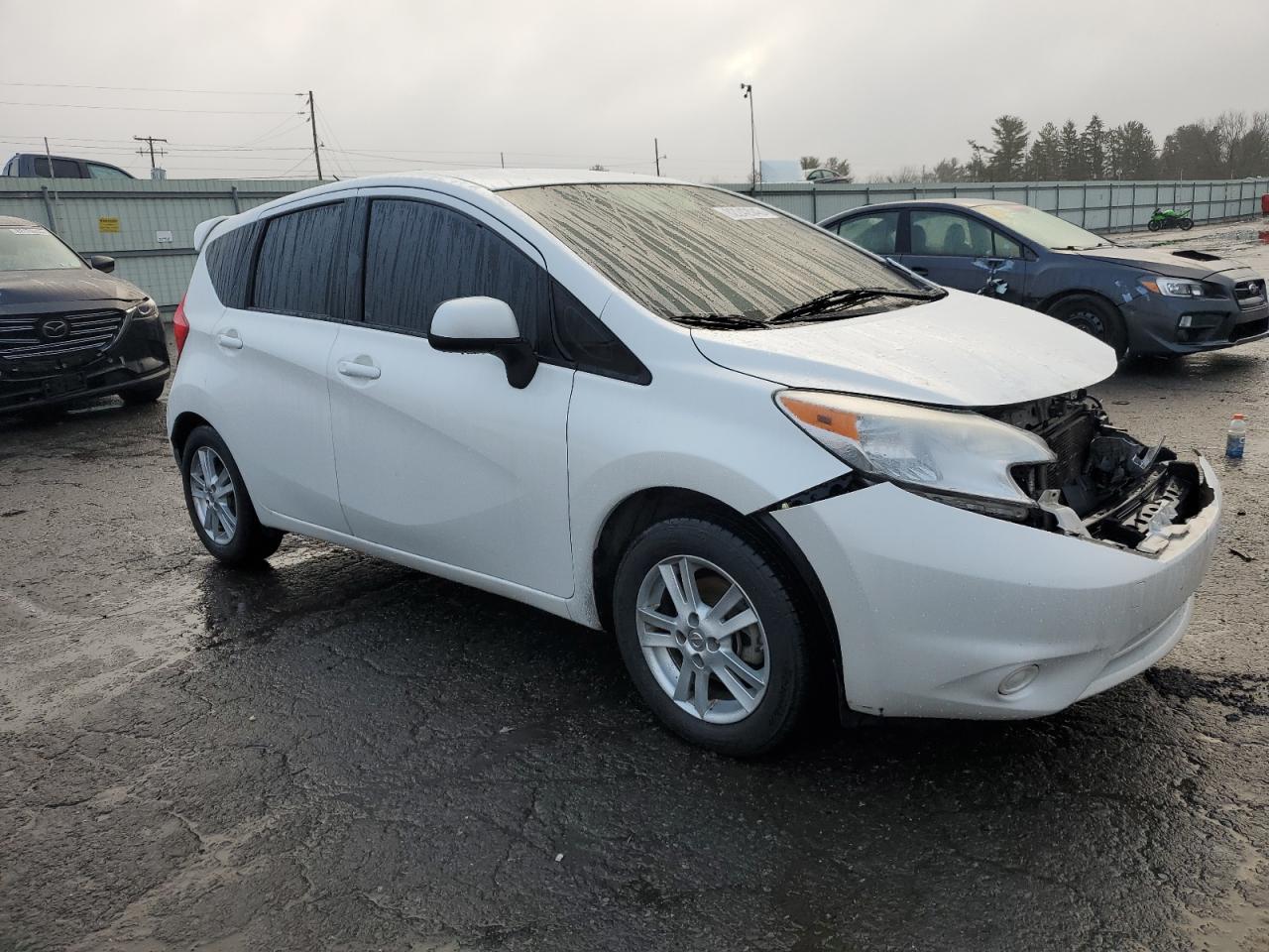 Photo 3 VIN: 3N1CE2CPXEL374356 - NISSAN VERSA 