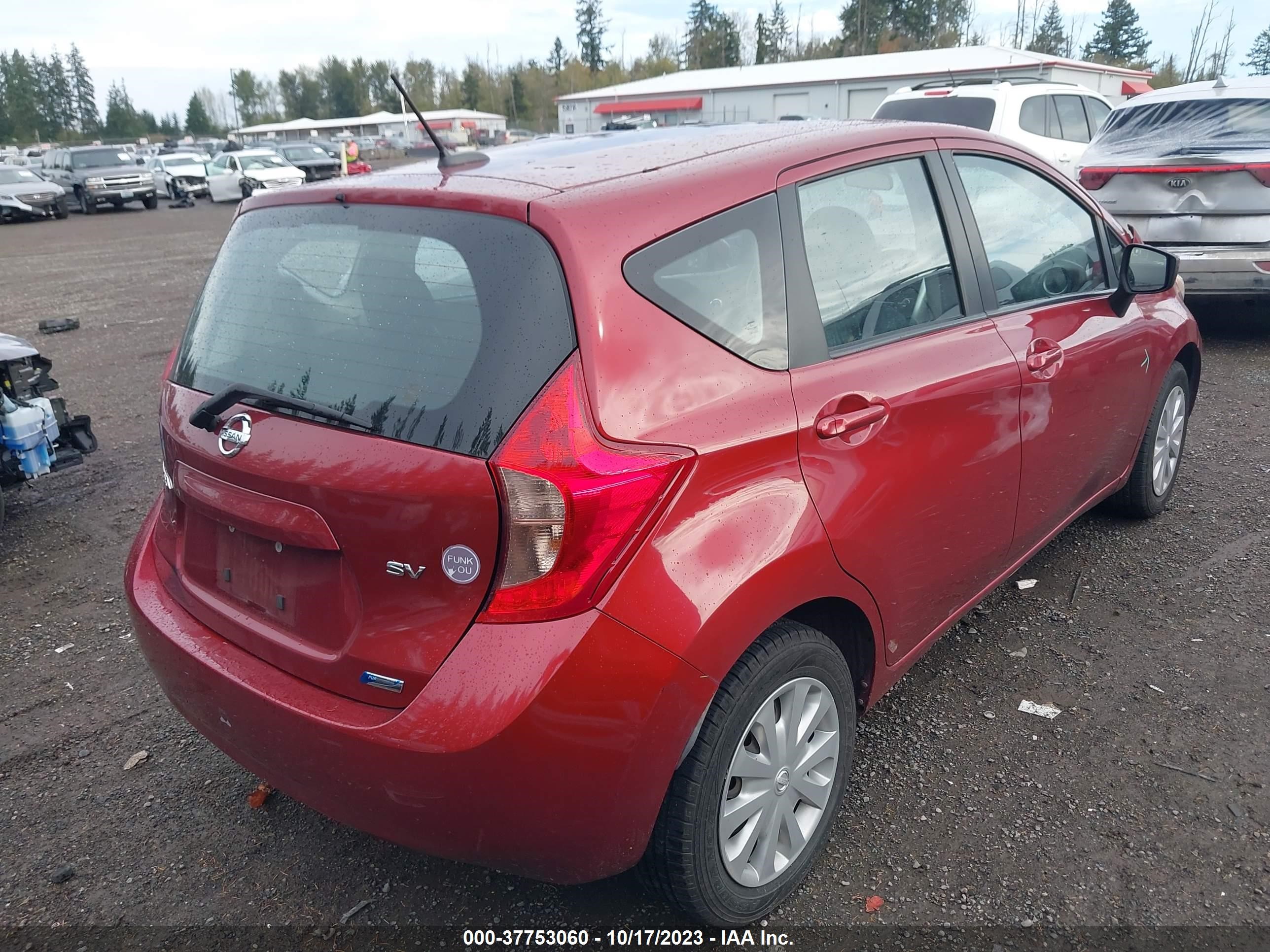 Photo 3 VIN: 3N1CE2CPXGL352649 - NISSAN VERSA 