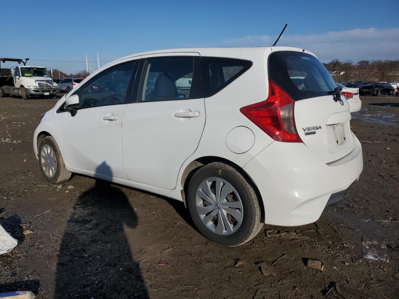 Photo 1 VIN: 3N1CE2CPXHL361546 - NISSAN VERSA 