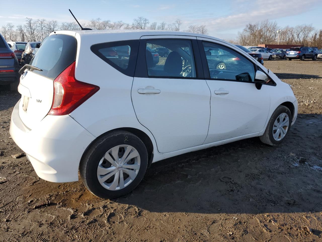 Photo 2 VIN: 3N1CE2CPXHL361546 - NISSAN VERSA 