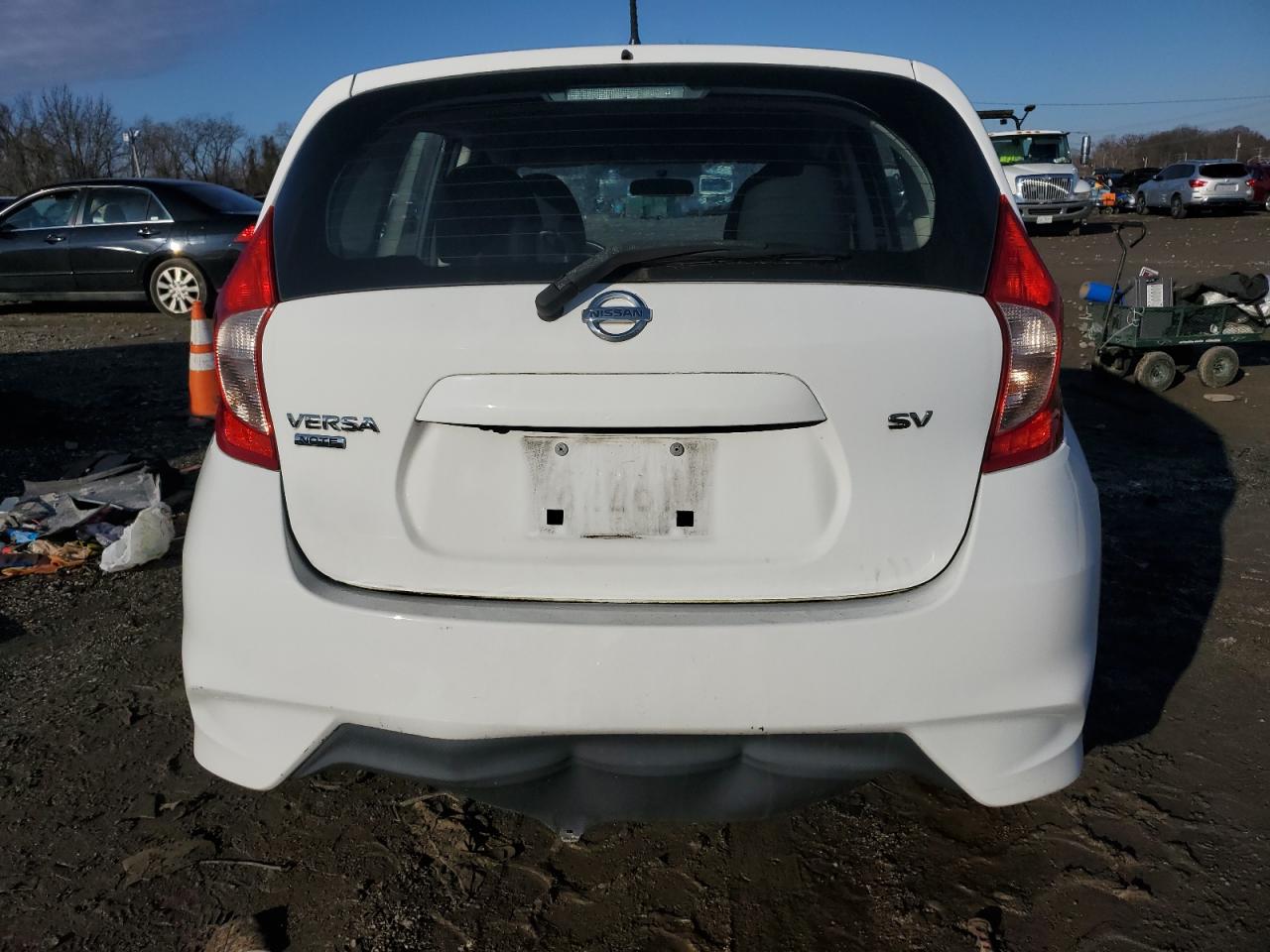 Photo 5 VIN: 3N1CE2CPXHL361546 - NISSAN VERSA 