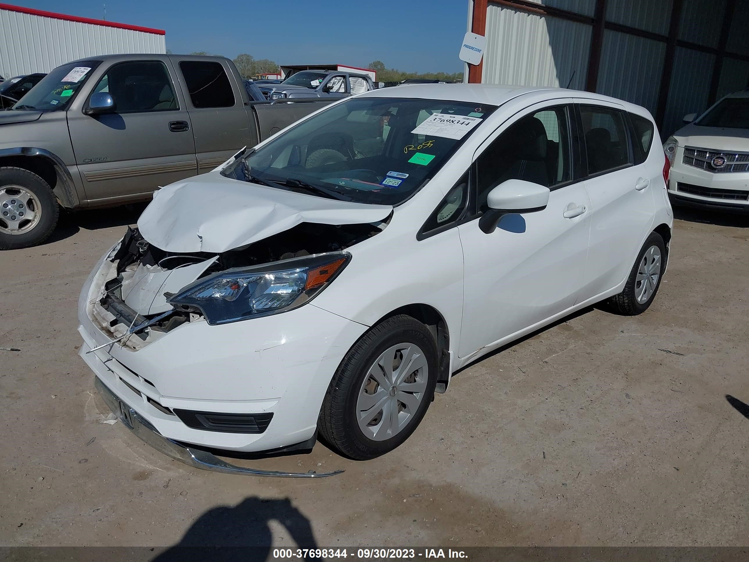 Photo 1 VIN: 3N1CE2CPXJL355641 - NISSAN VERSA 