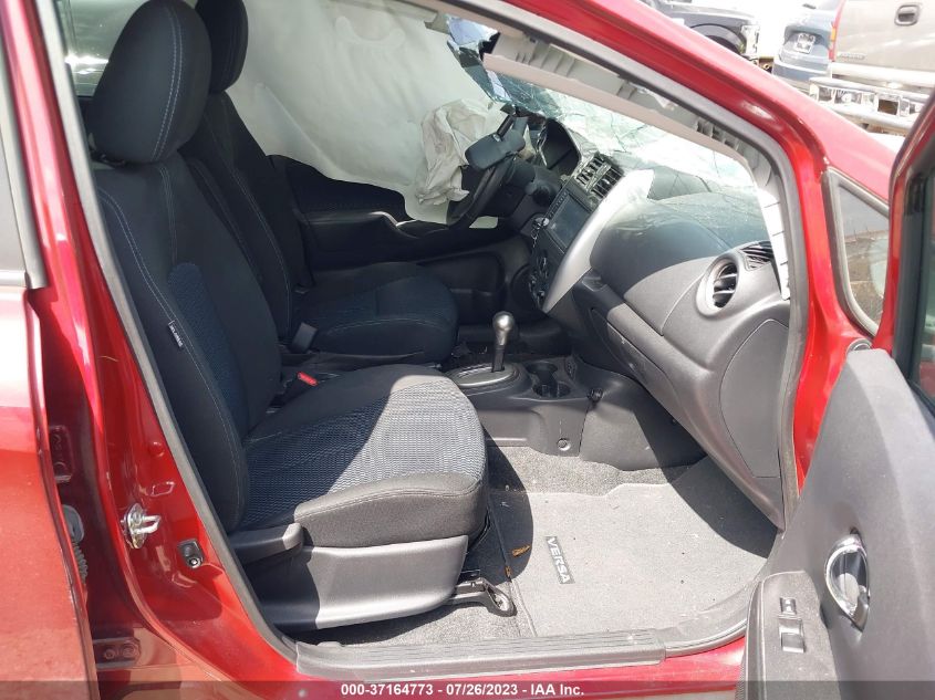 Photo 4 VIN: 3N1CE2CPXKL361702 - NISSAN VERSA 