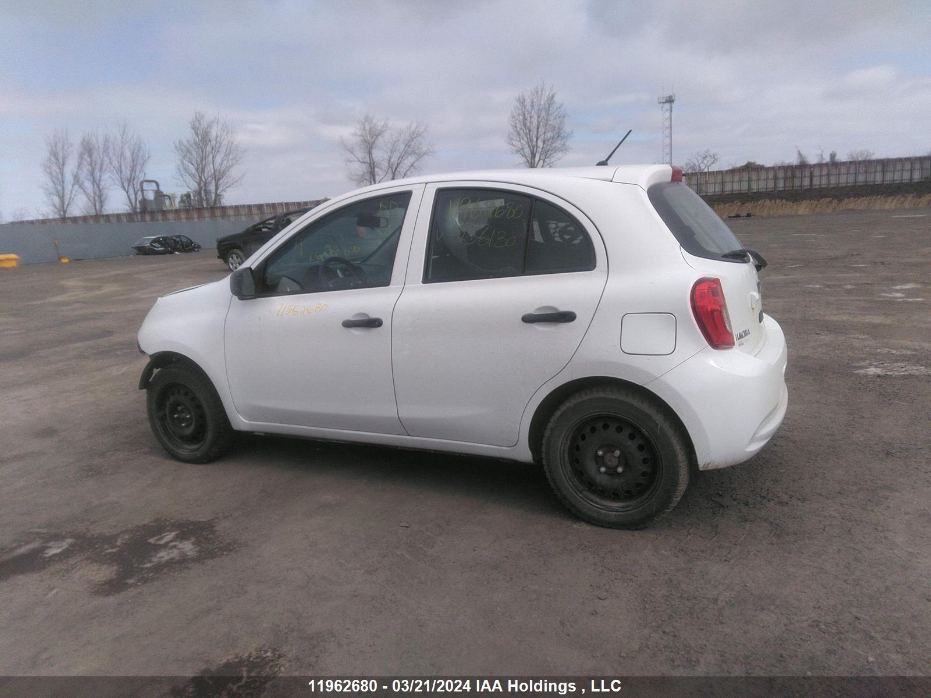 Photo 2 VIN: 3N1CK3CP4KL236130 - NISSAN MICRA 