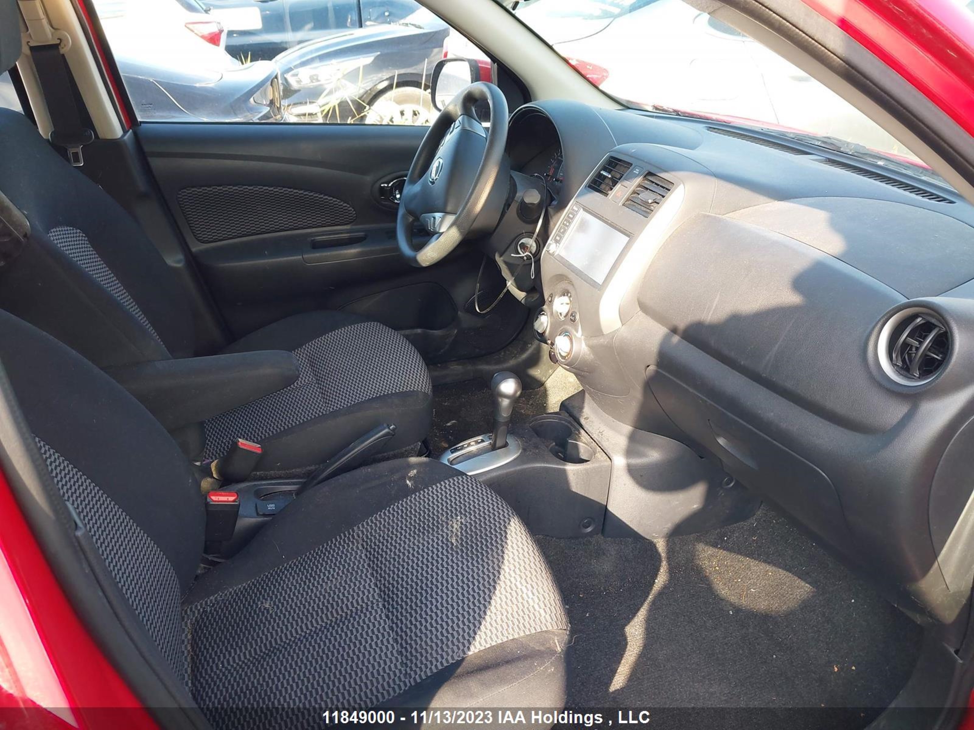 Photo 4 VIN: 3N1CK3CP6KL215554 - NISSAN MICRA 