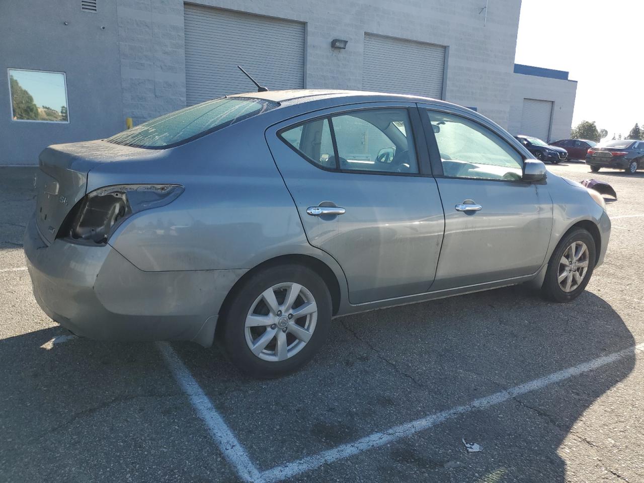 Photo 2 VIN: 3N1CN7AP0CL860963 - NISSAN VERSA 