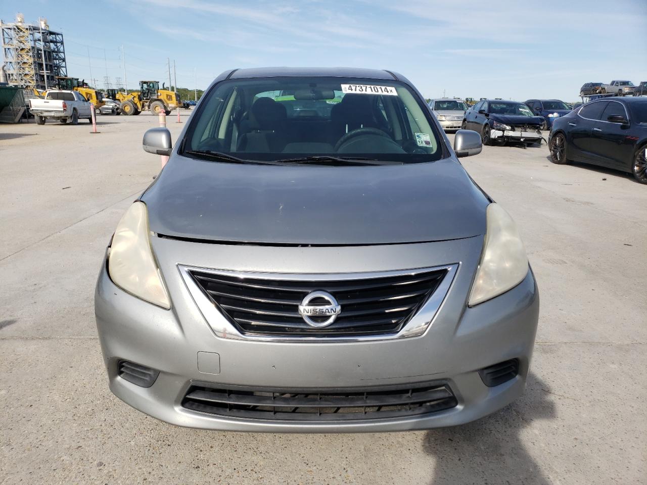 Photo 4 VIN: 3N1CN7AP0CL905190 - NISSAN VERSA 