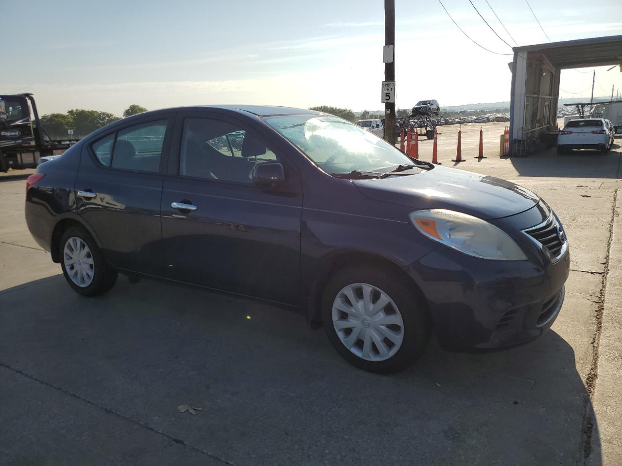 Photo 3 VIN: 3N1CN7AP0DL835532 - NISSAN VERSA 