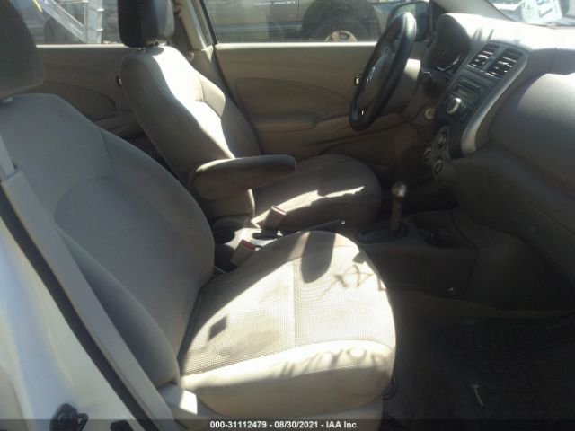 Photo 4 VIN: 3N1CN7AP0DL841475 - NISSAN VERSA 