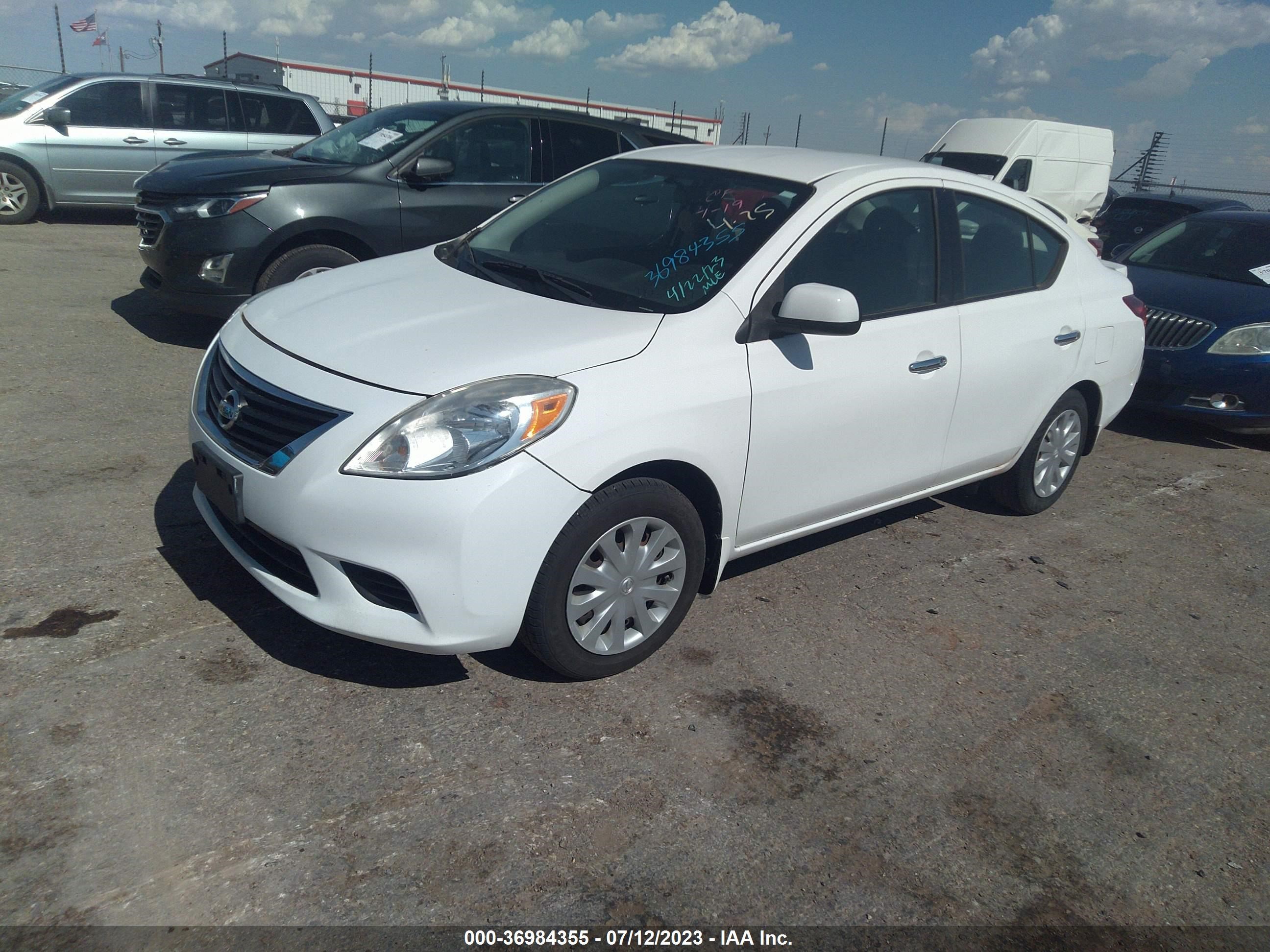 Photo 1 VIN: 3N1CN7AP0EL823348 - NISSAN VERSA 