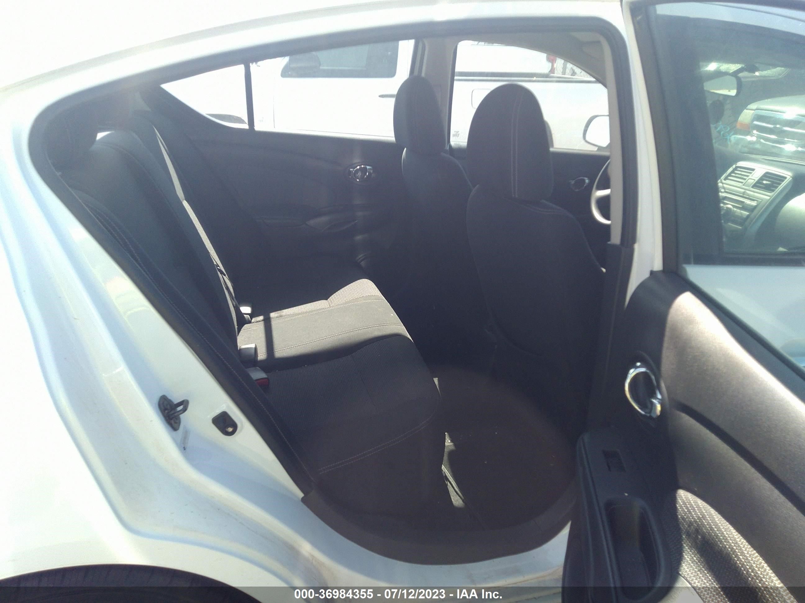 Photo 7 VIN: 3N1CN7AP0EL823348 - NISSAN VERSA 