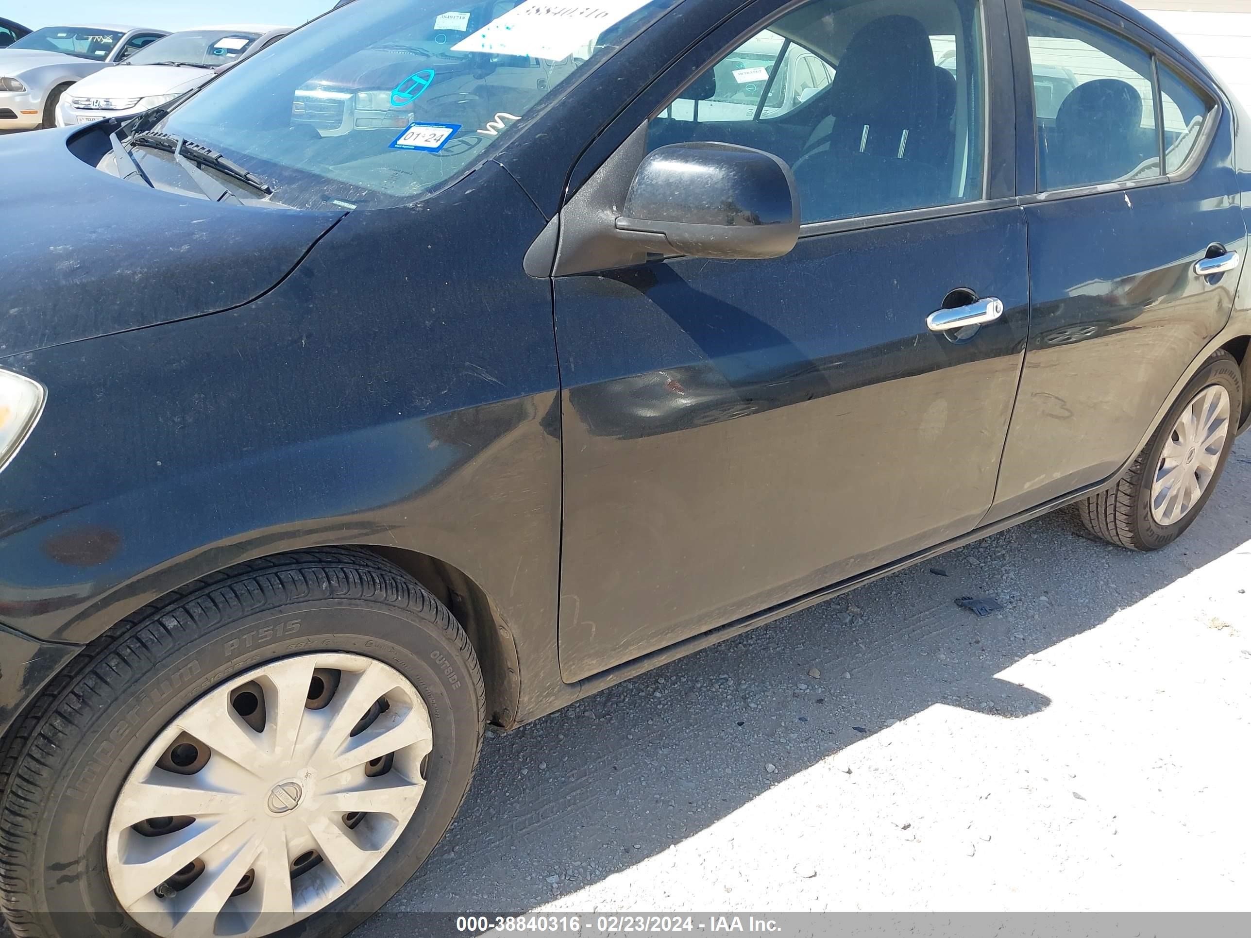 Photo 5 VIN: 3N1CN7AP0EL830865 - NISSAN VERSA 