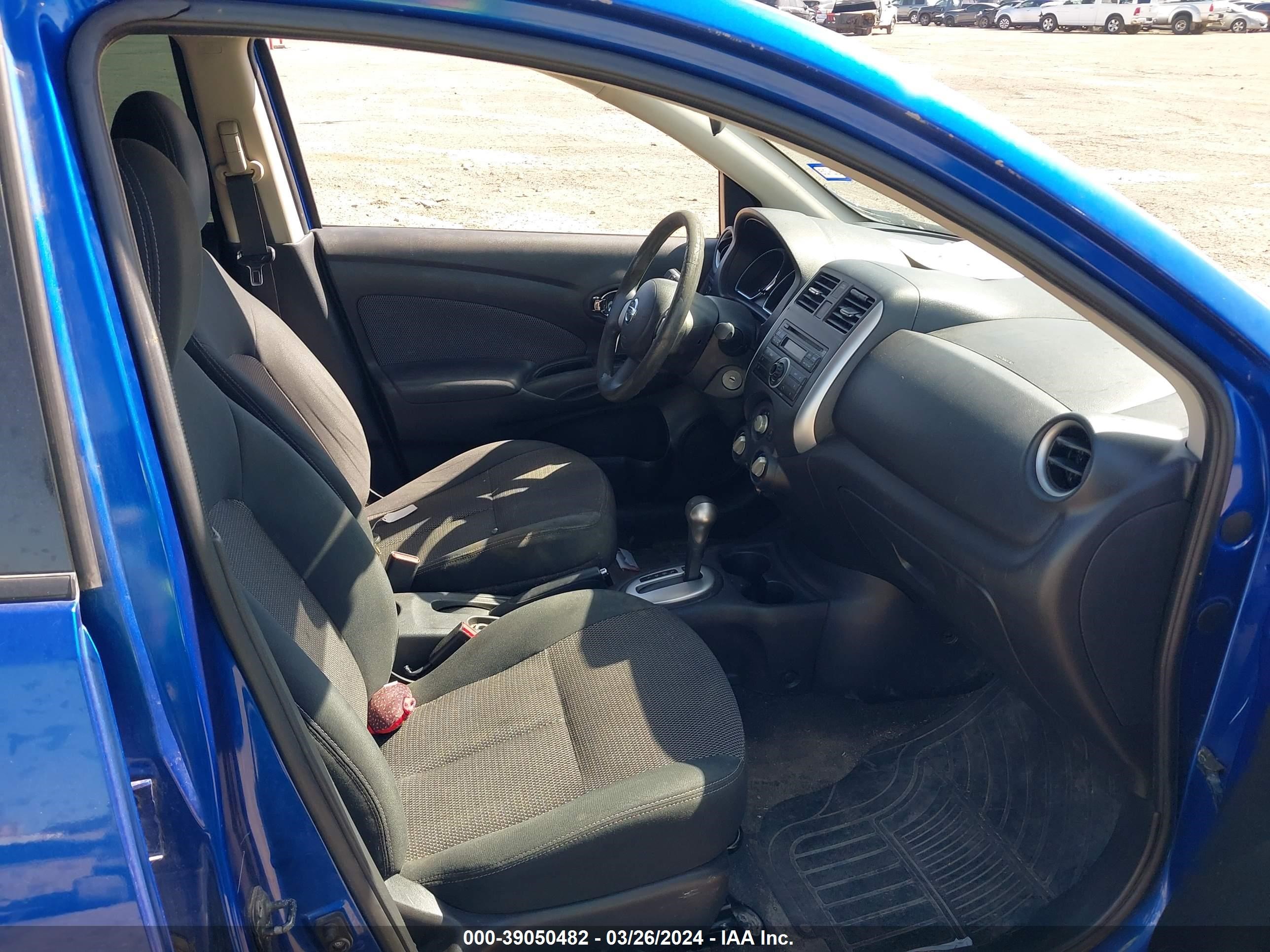 Photo 4 VIN: 3N1CN7AP0EL835158 - NISSAN VERSA 