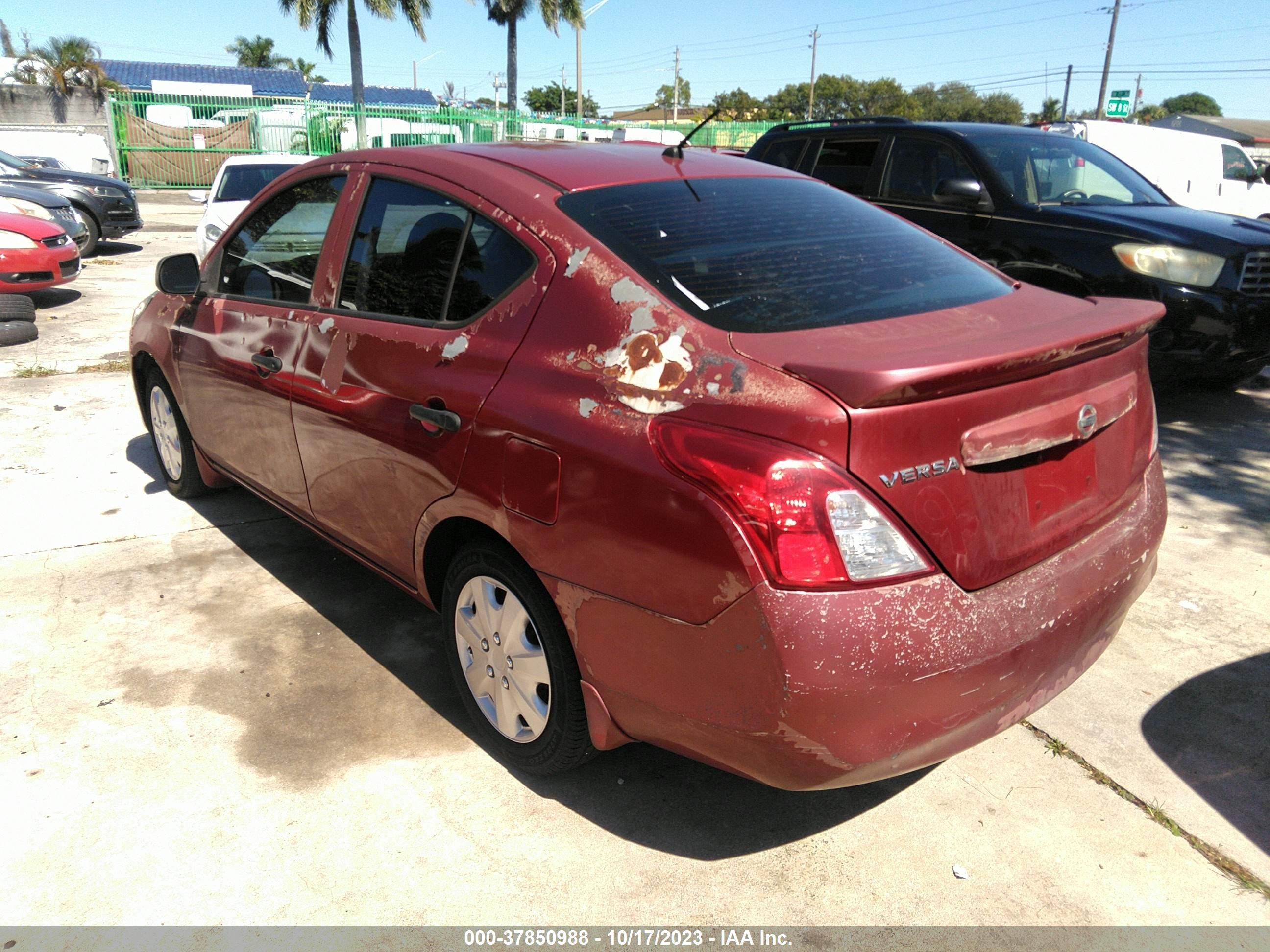 Photo 2 VIN: 3N1CN7AP0FL882689 - NISSAN VERSA 