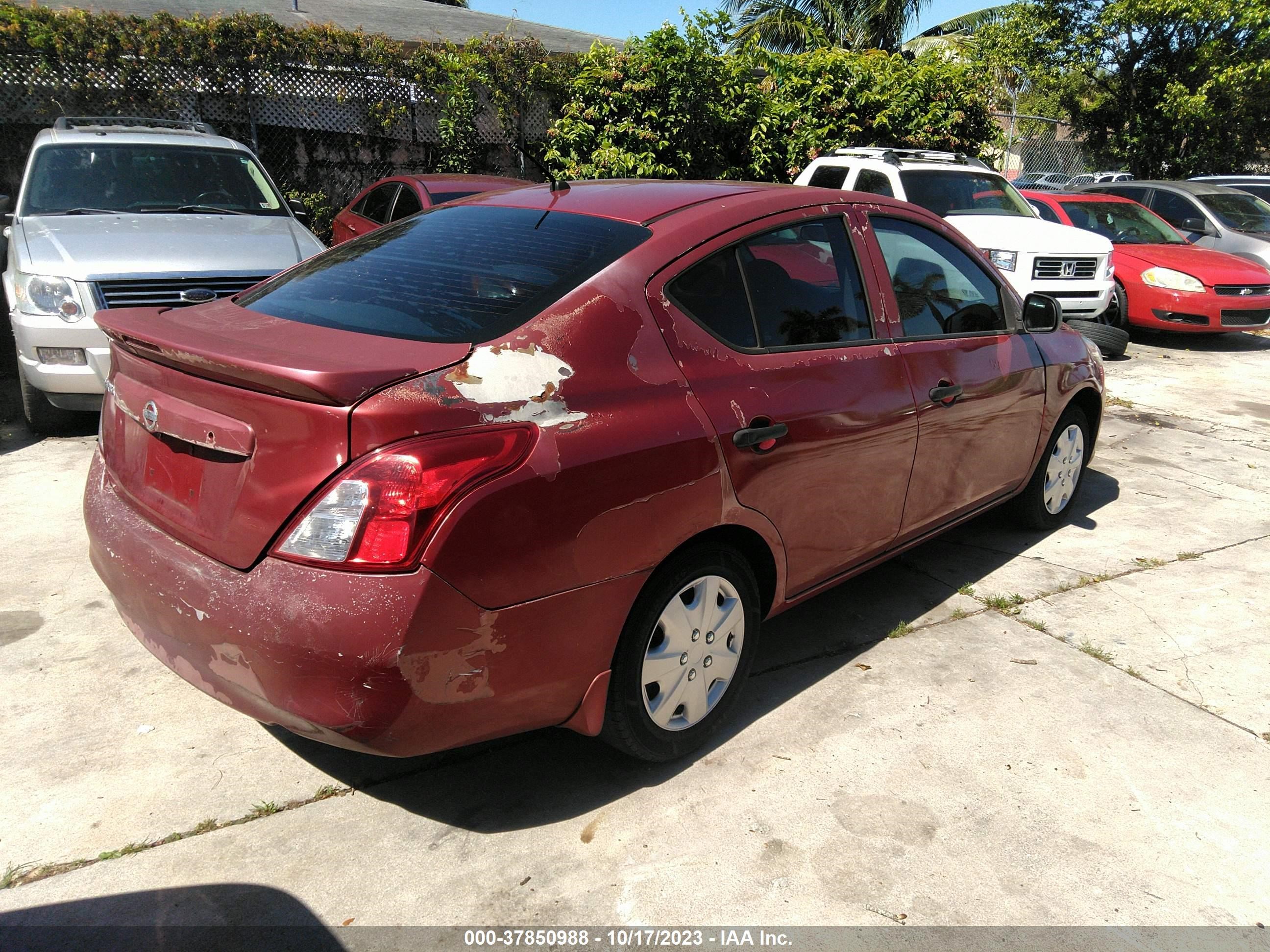 Photo 3 VIN: 3N1CN7AP0FL882689 - NISSAN VERSA 