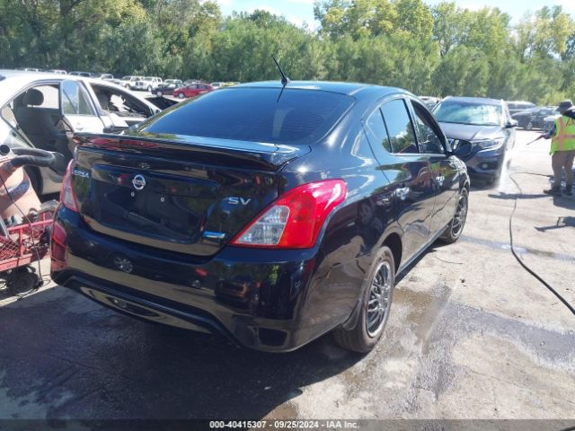 Photo 3 VIN: 3N1CN7AP0FL889495 - NISSAN VERSA 